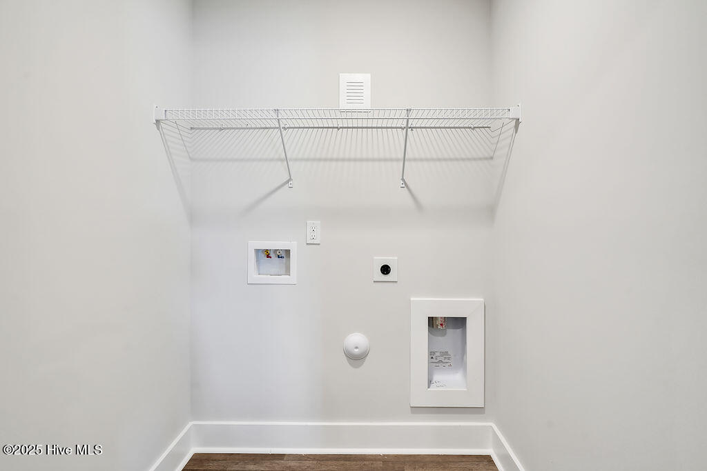 100542723 | Photo 15