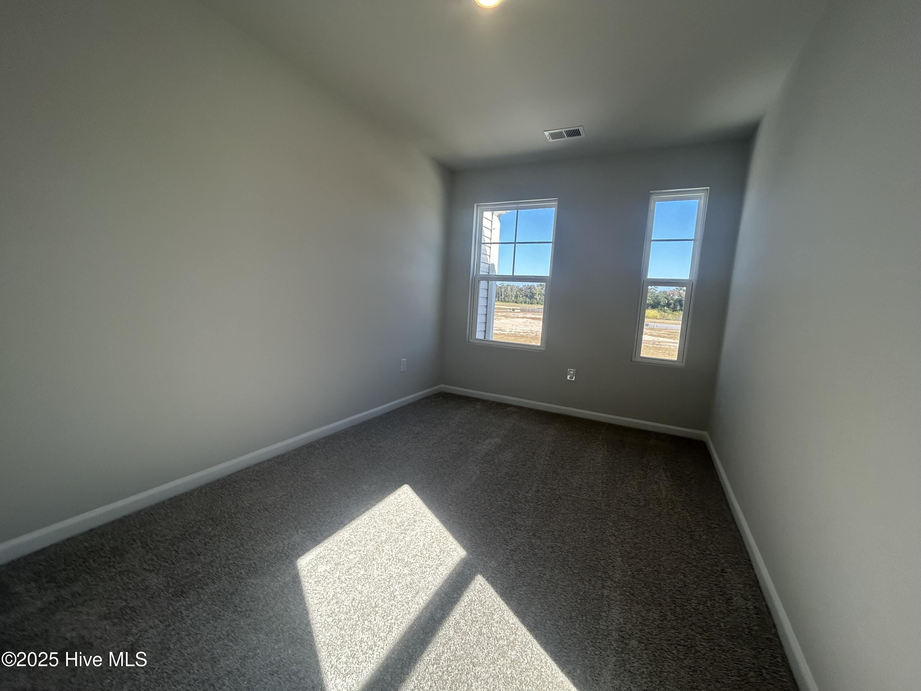 100536959 | Photo 11