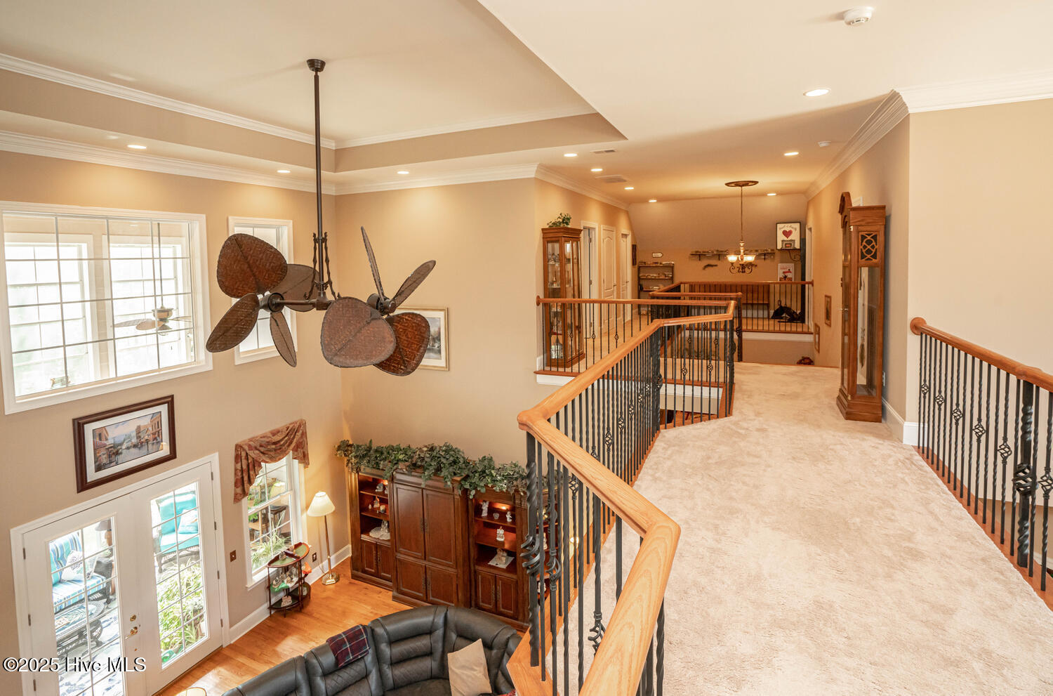 100534571 | Photo 92