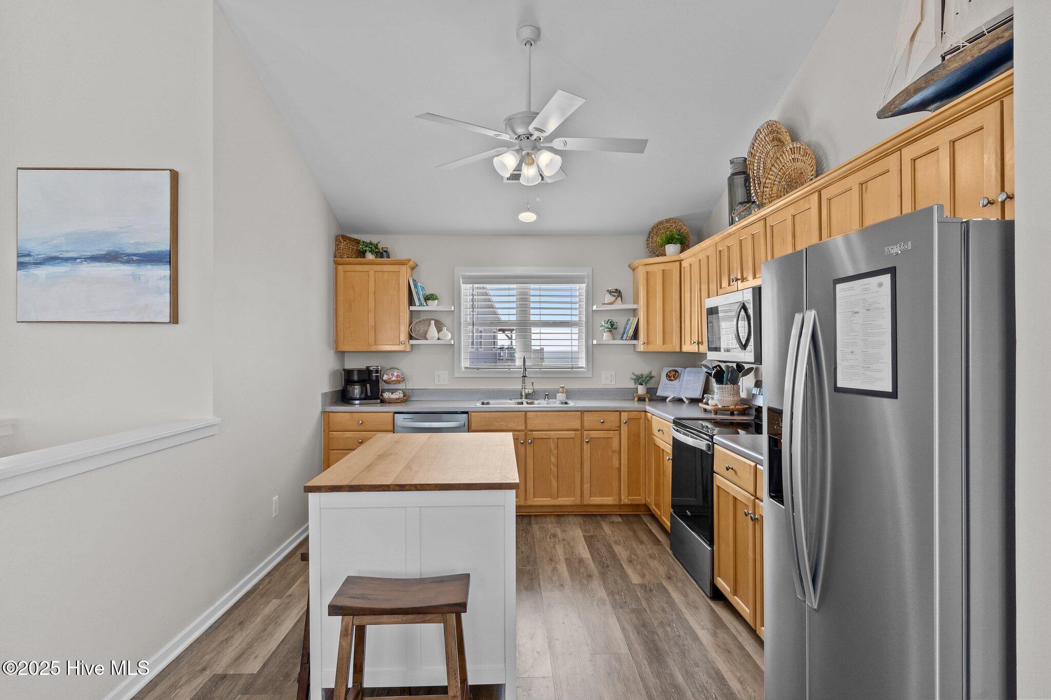 100529383 | Photo 14