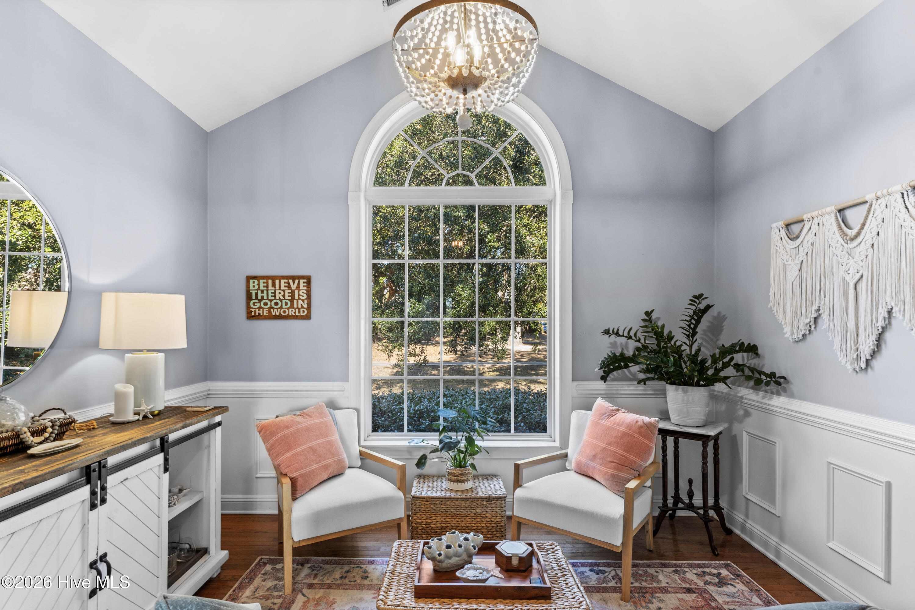 100550440 | Photo 30