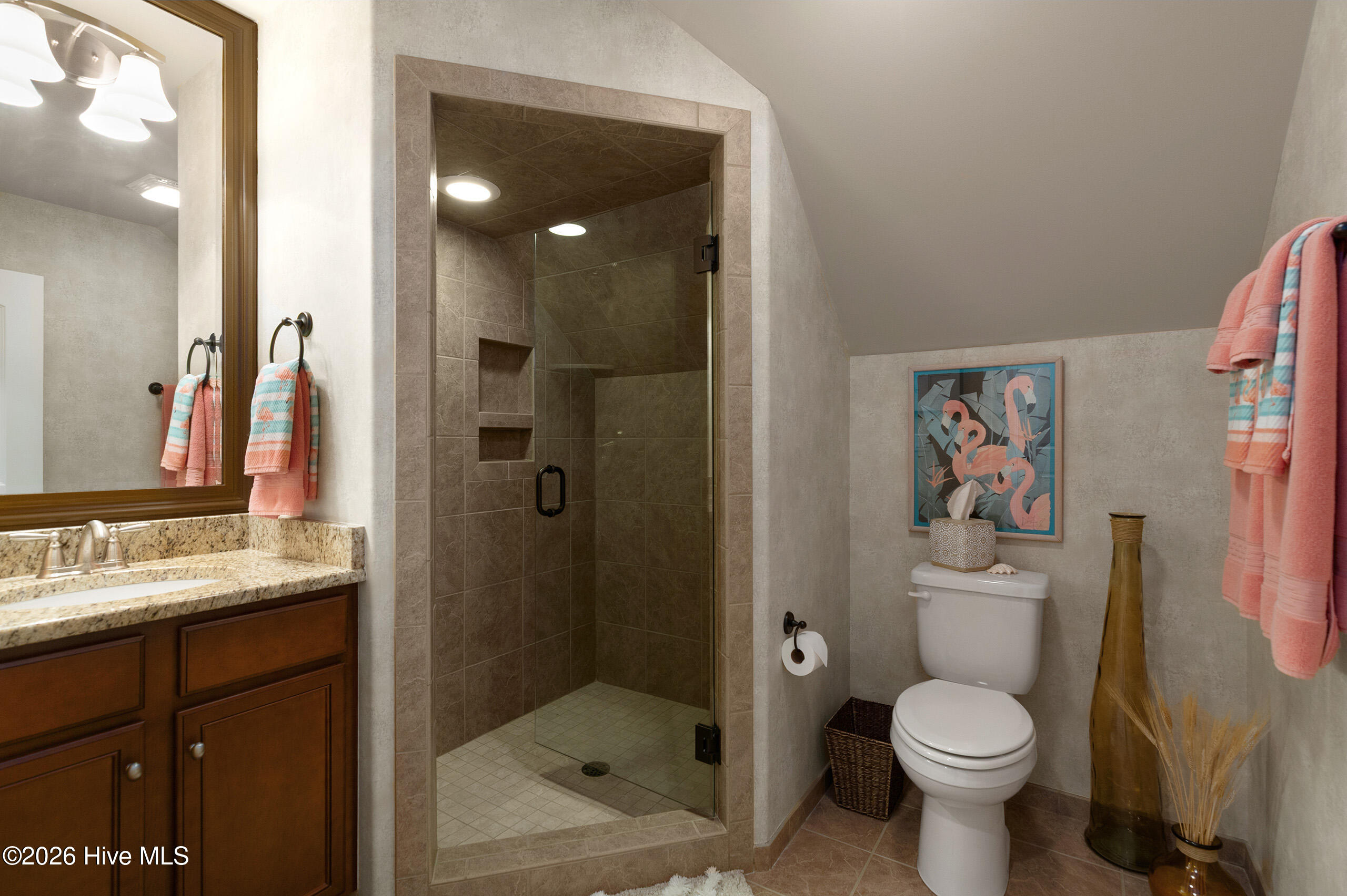 100567107 | Photo 36