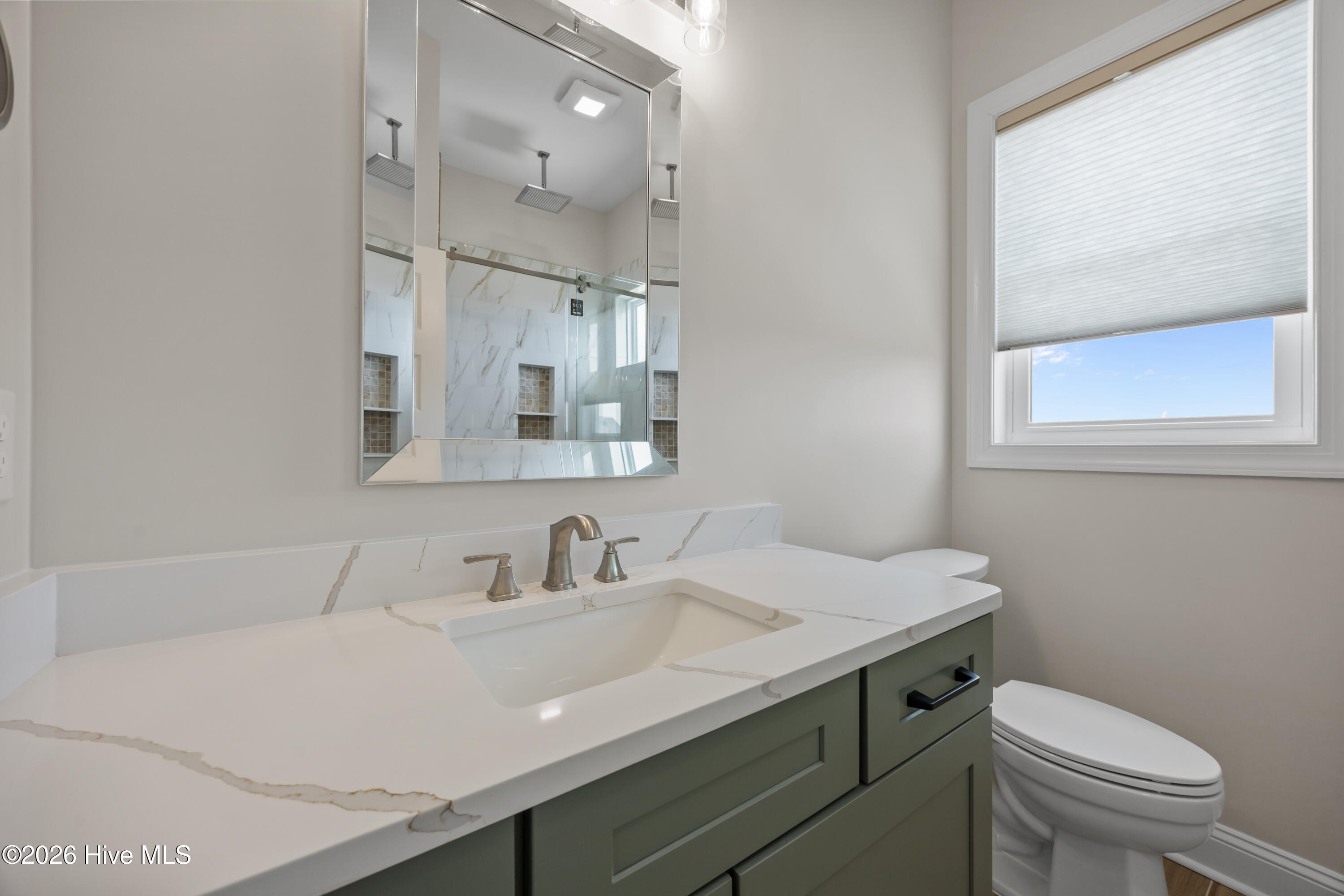 104 E Seaview Drive, Emerald Isle, NC, 28594