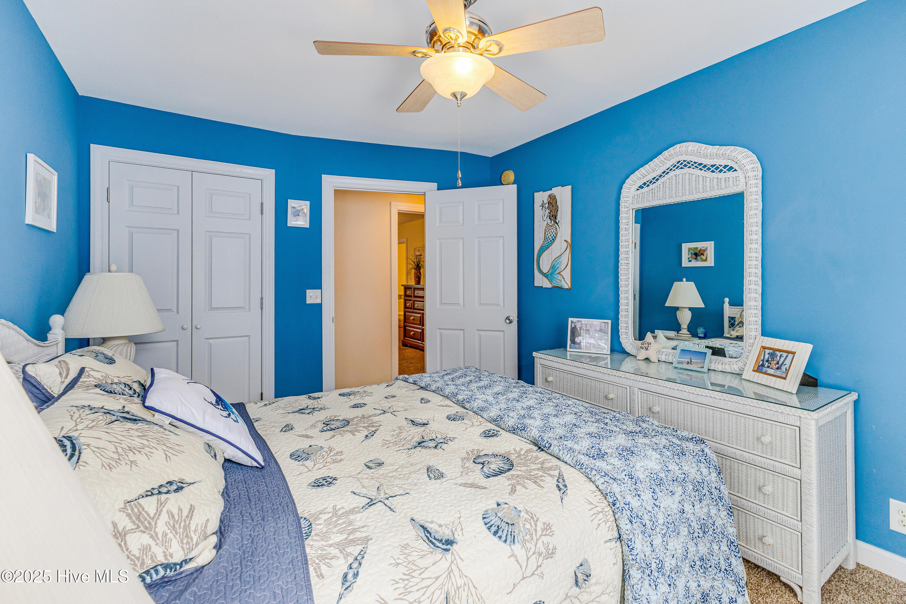 100543216 | Photo 22