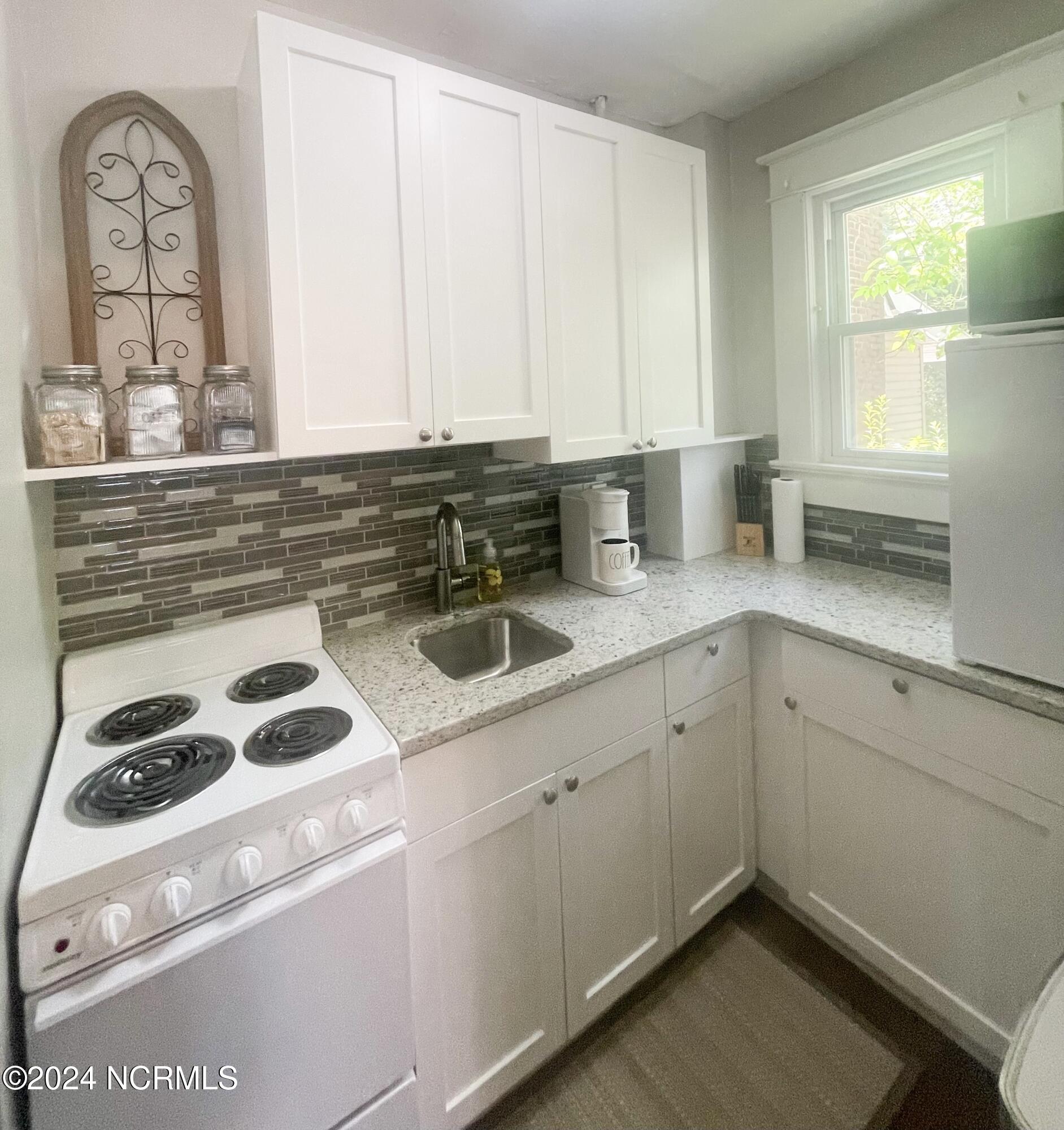 Exterior photo of 180 N Bennett Street 2, Southern Pines, NC 28387. MLS: 100596863