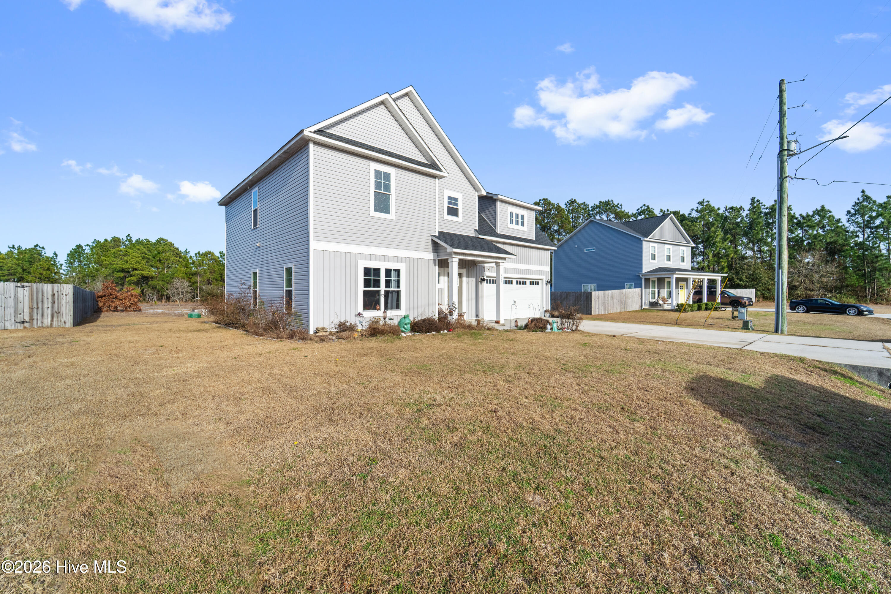 100549687 | Photo 63