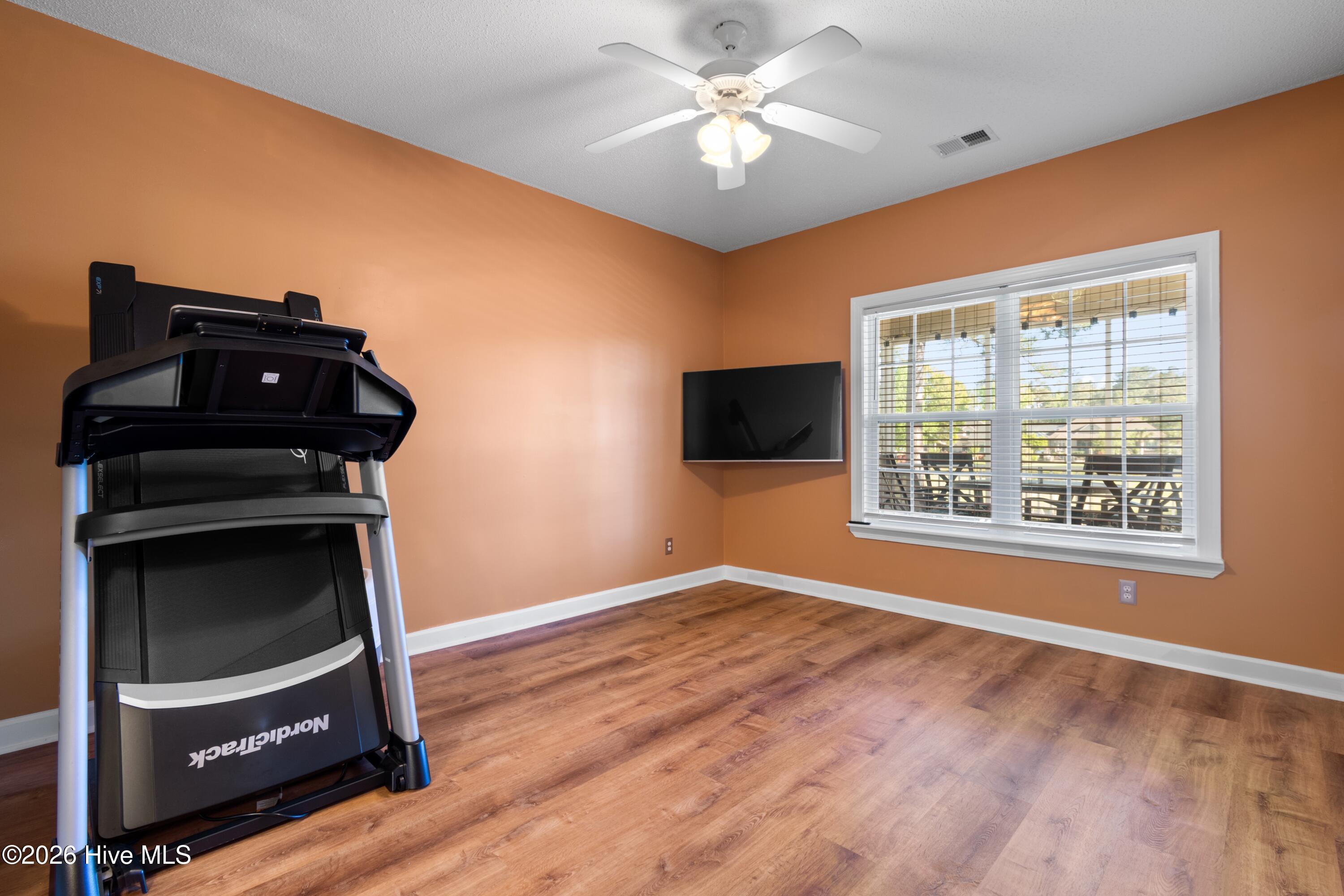 100564906 | Photo 35