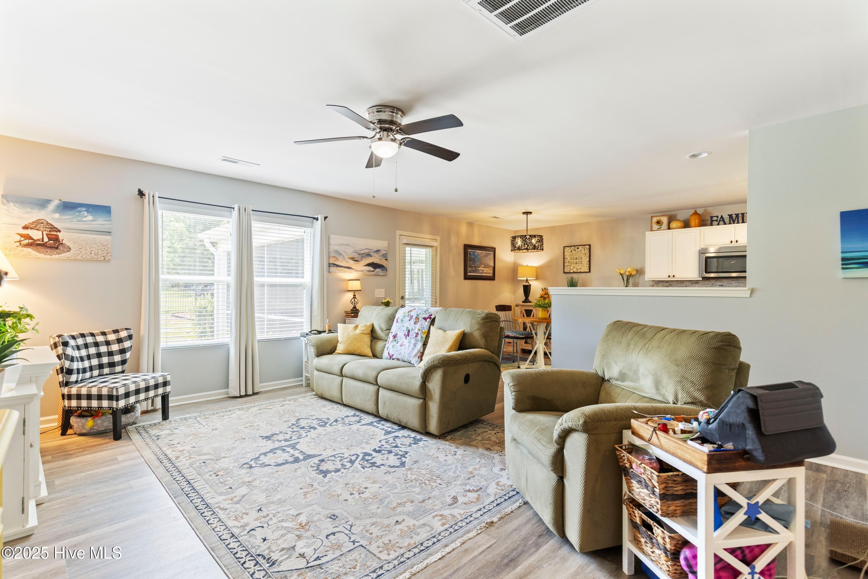 100527651 | Photo 10