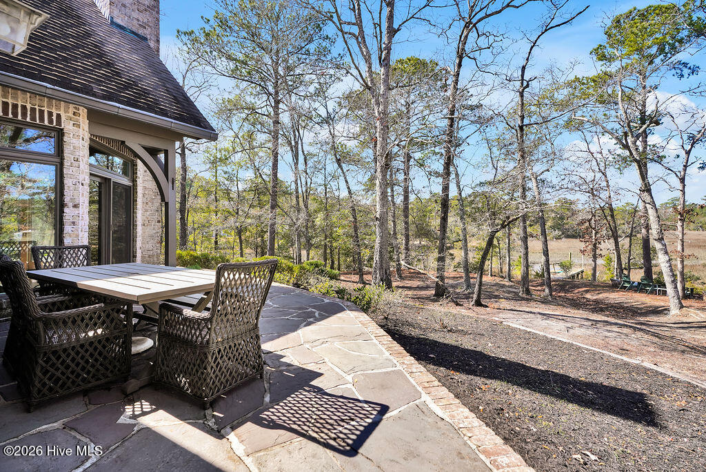 100564190 | Photo 65