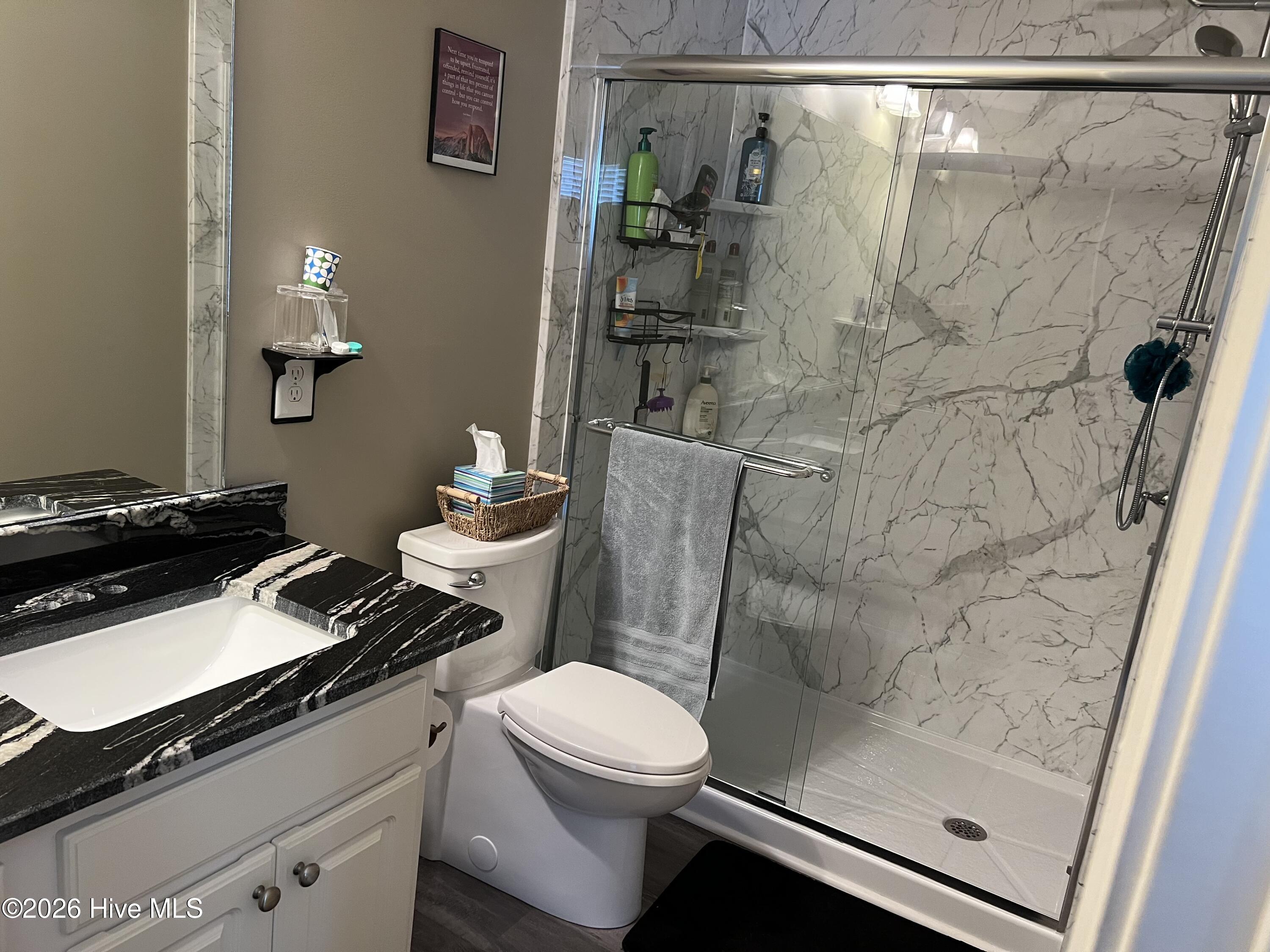 205 South Pointe Drive UNIT B, Winterville, NC, 28590