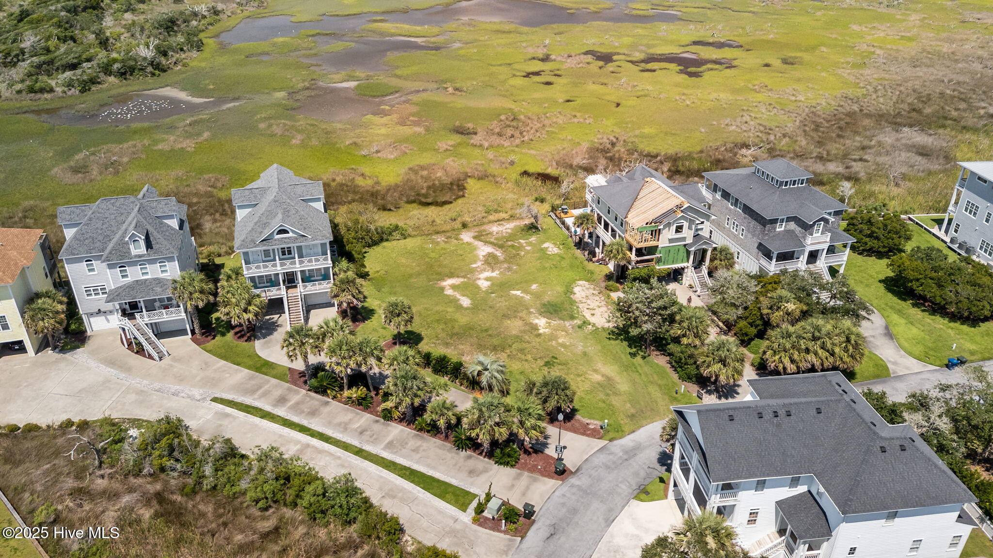 123 & 125 Coral Bay Court,Atlantic Beach