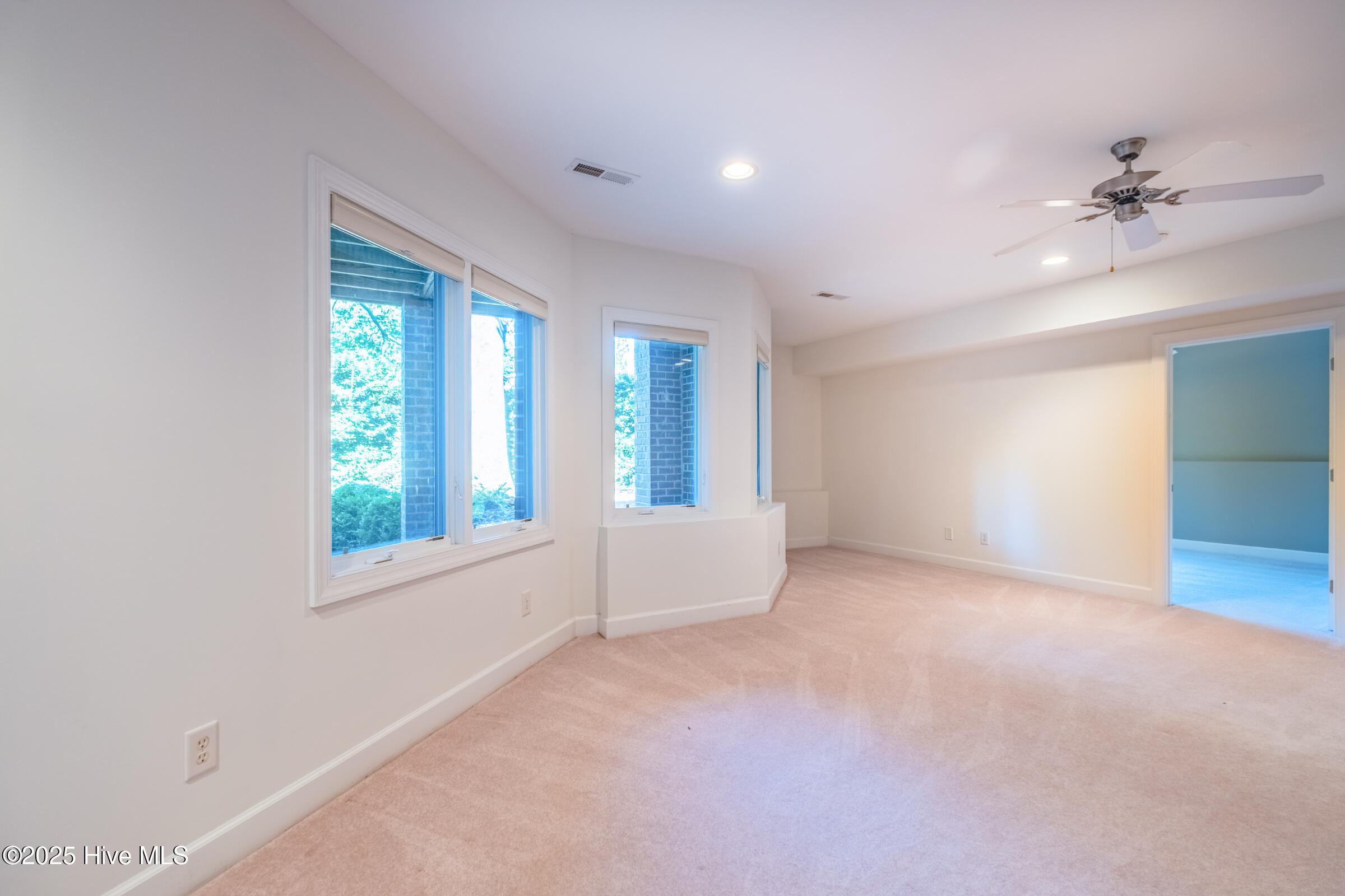 80 Lakewood Drive
