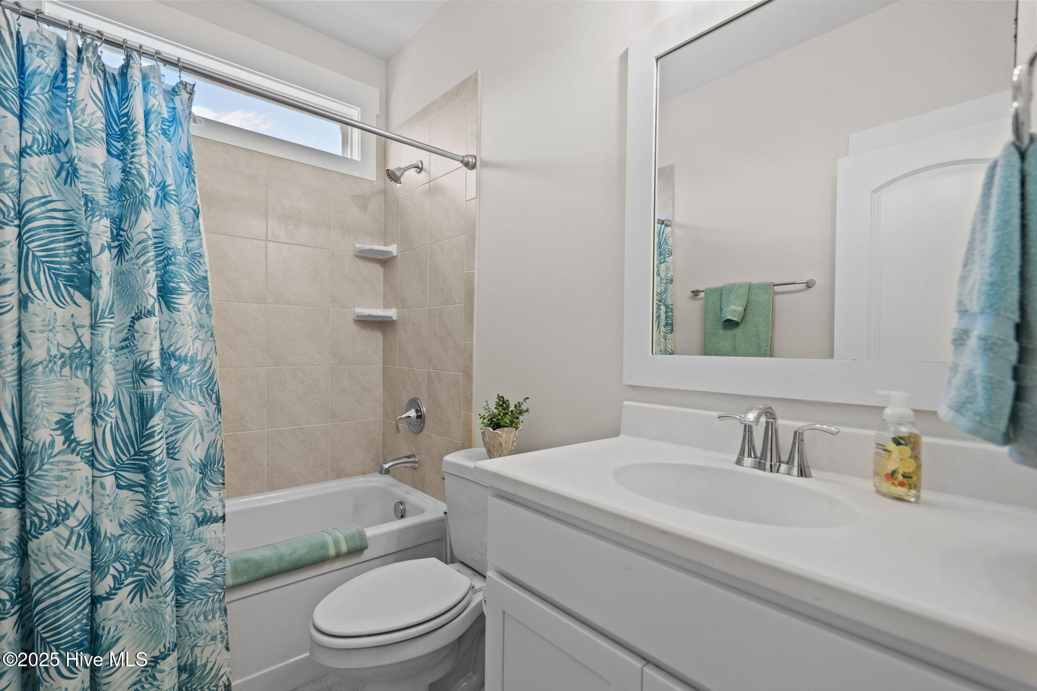 100537659 | Photo 30