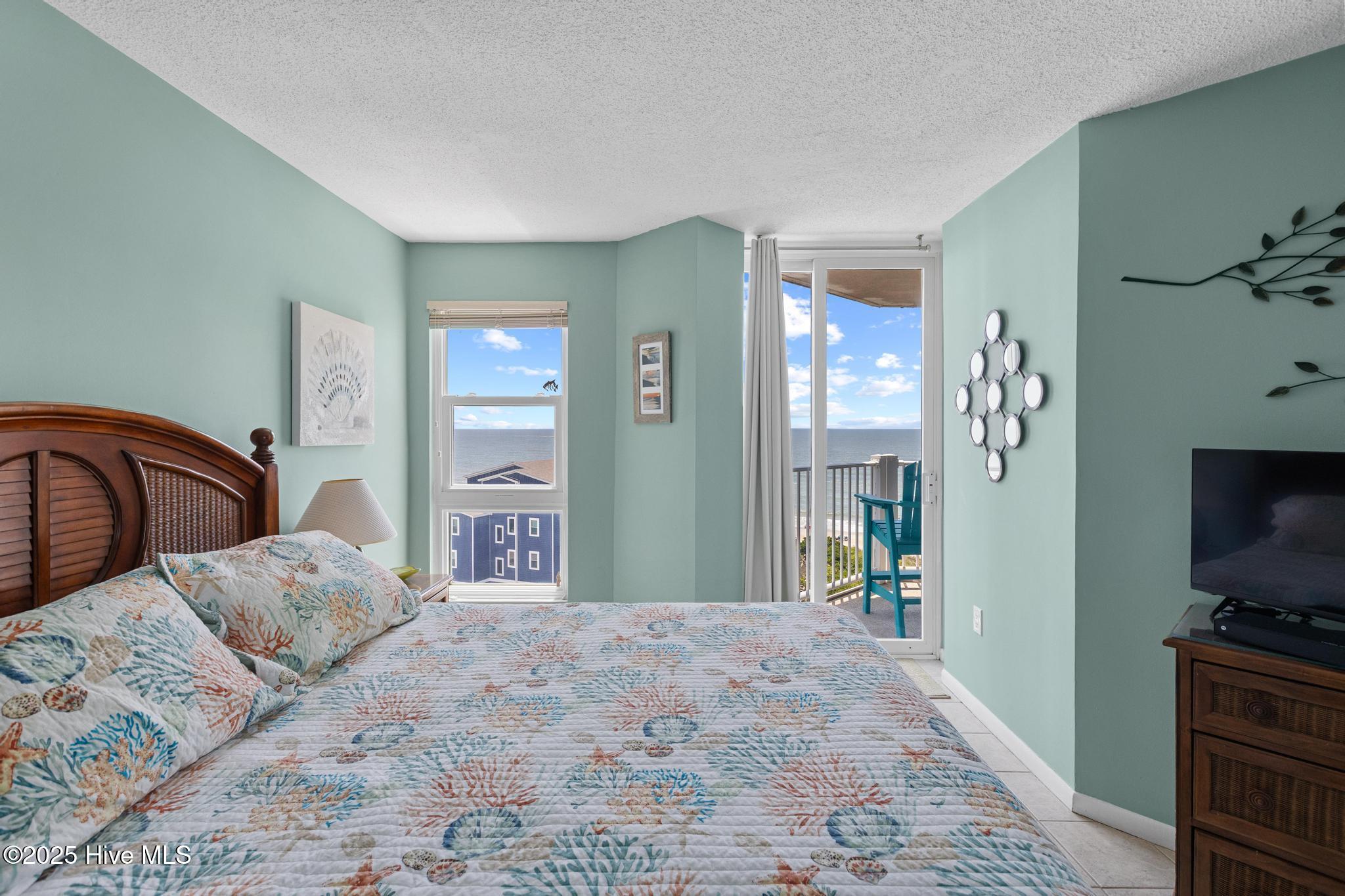 100515705 | Photo 16