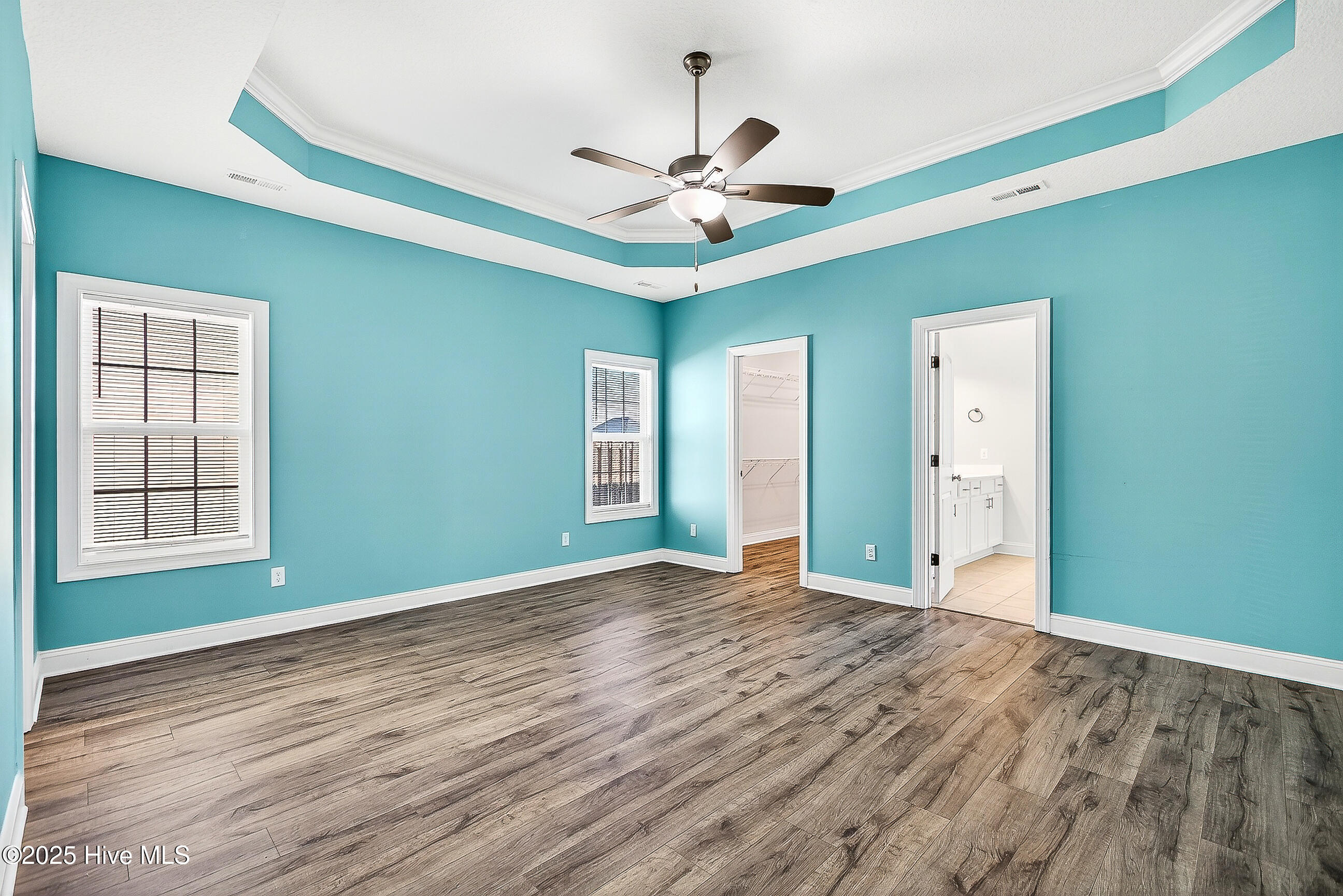 100539461 | Photo 11