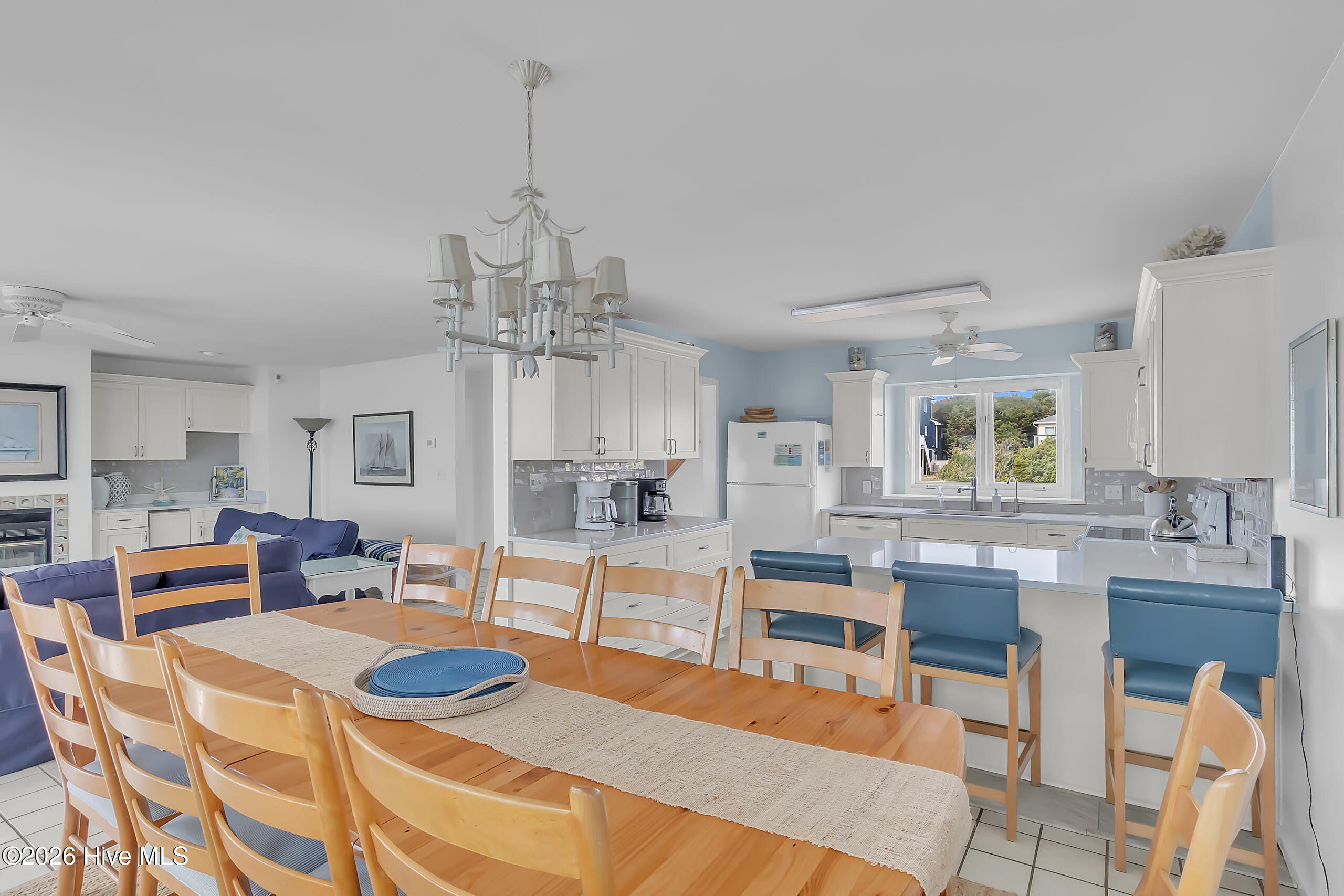 100568884 | Photo 26