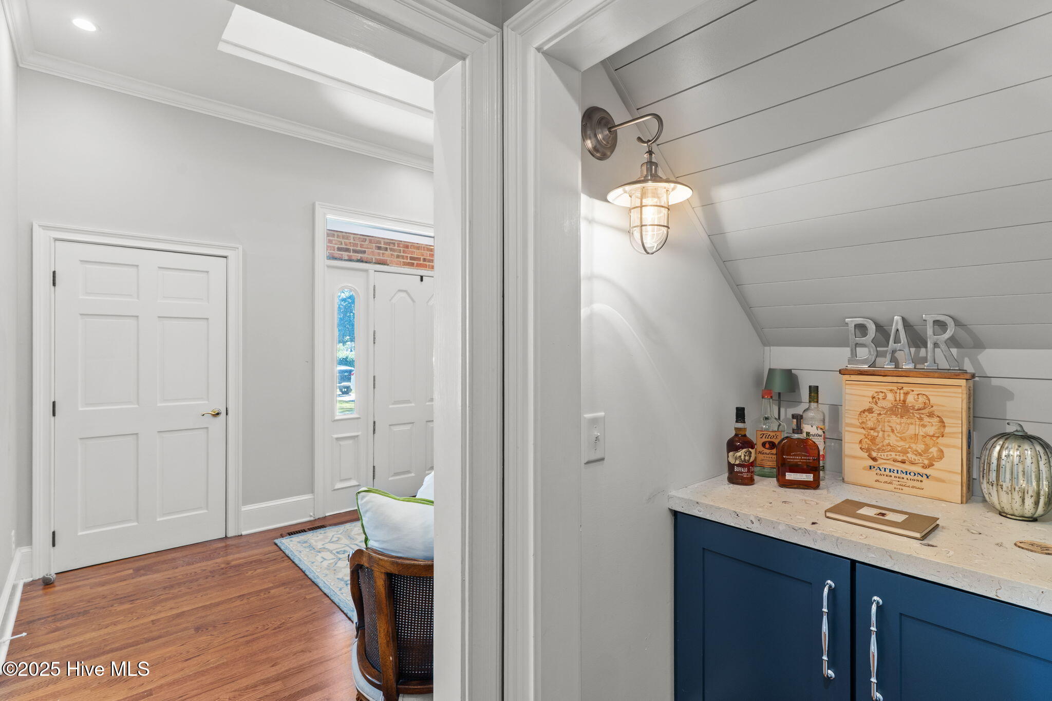 100537269 | Photo 42