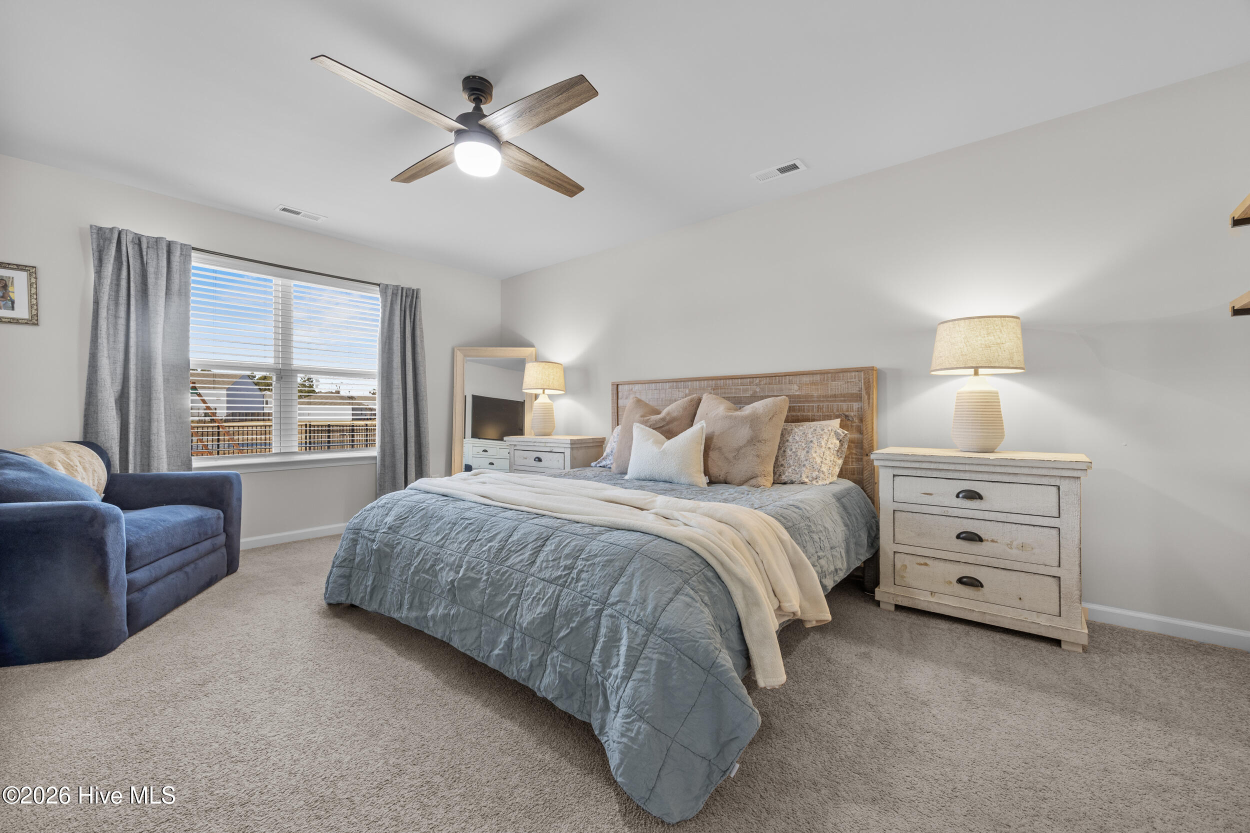 100550214 | Photo 13