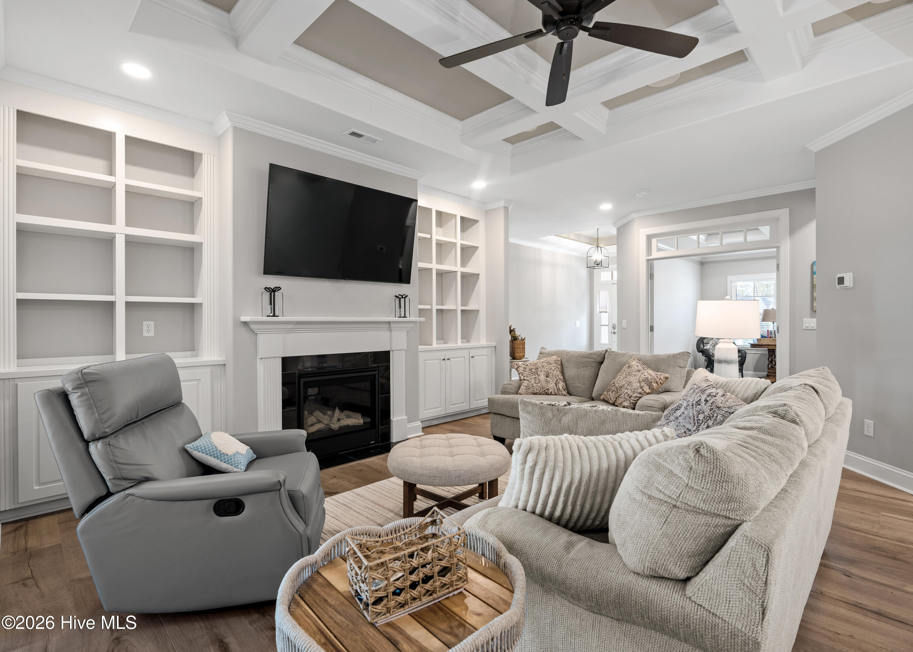 100547425 | Photo 12