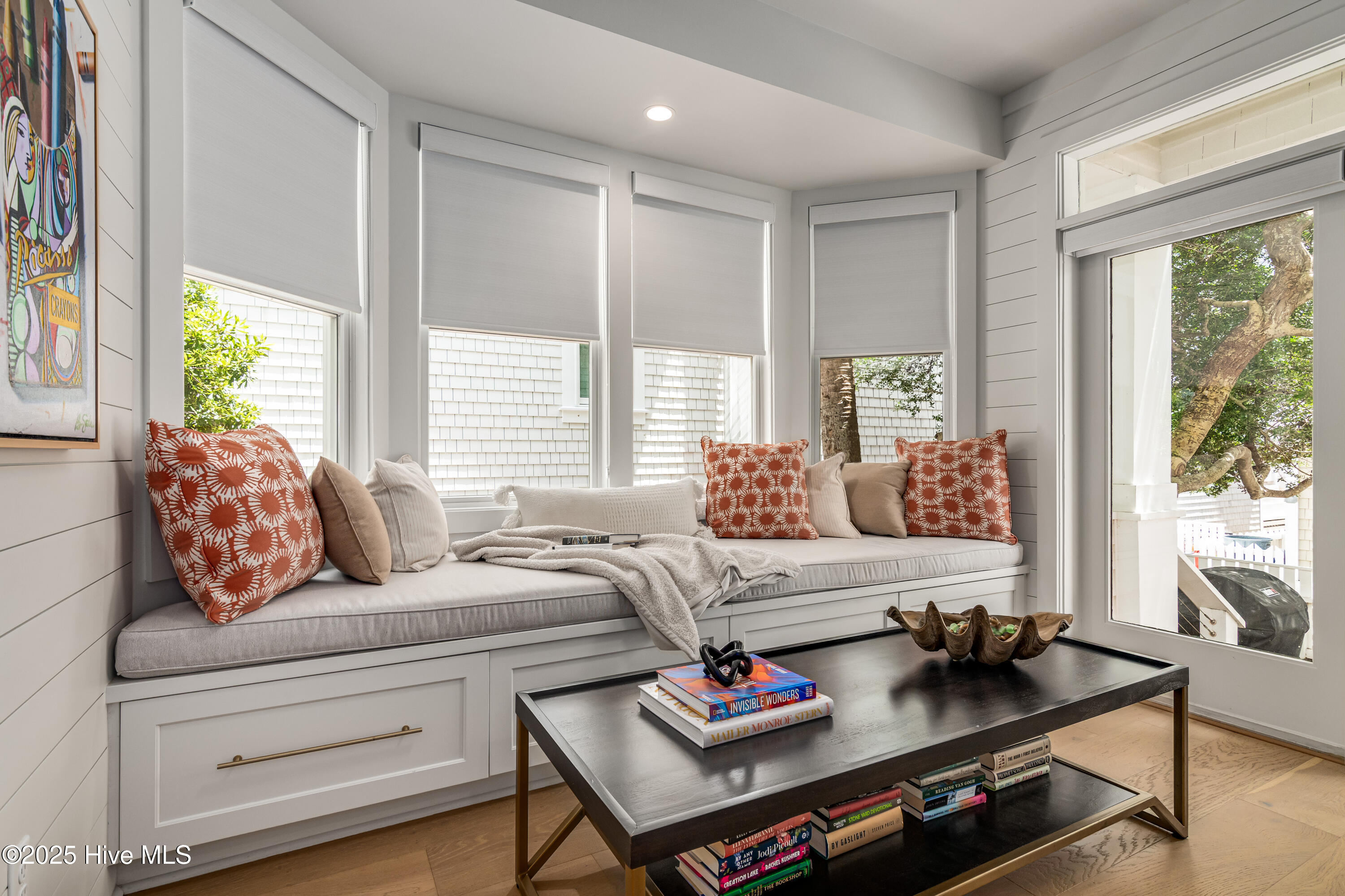 100521321 | Photo 17