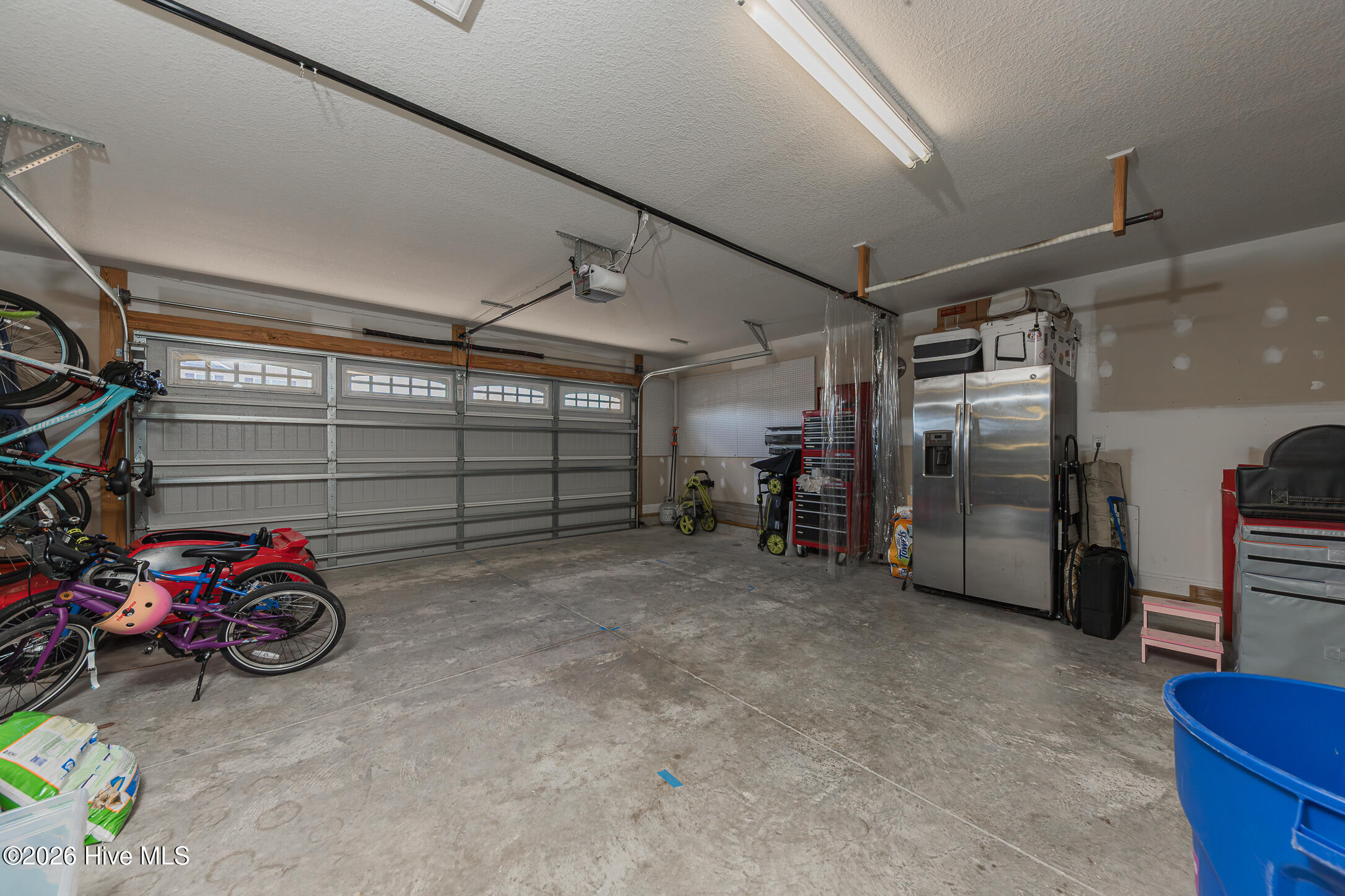 100558086 | Photo 32