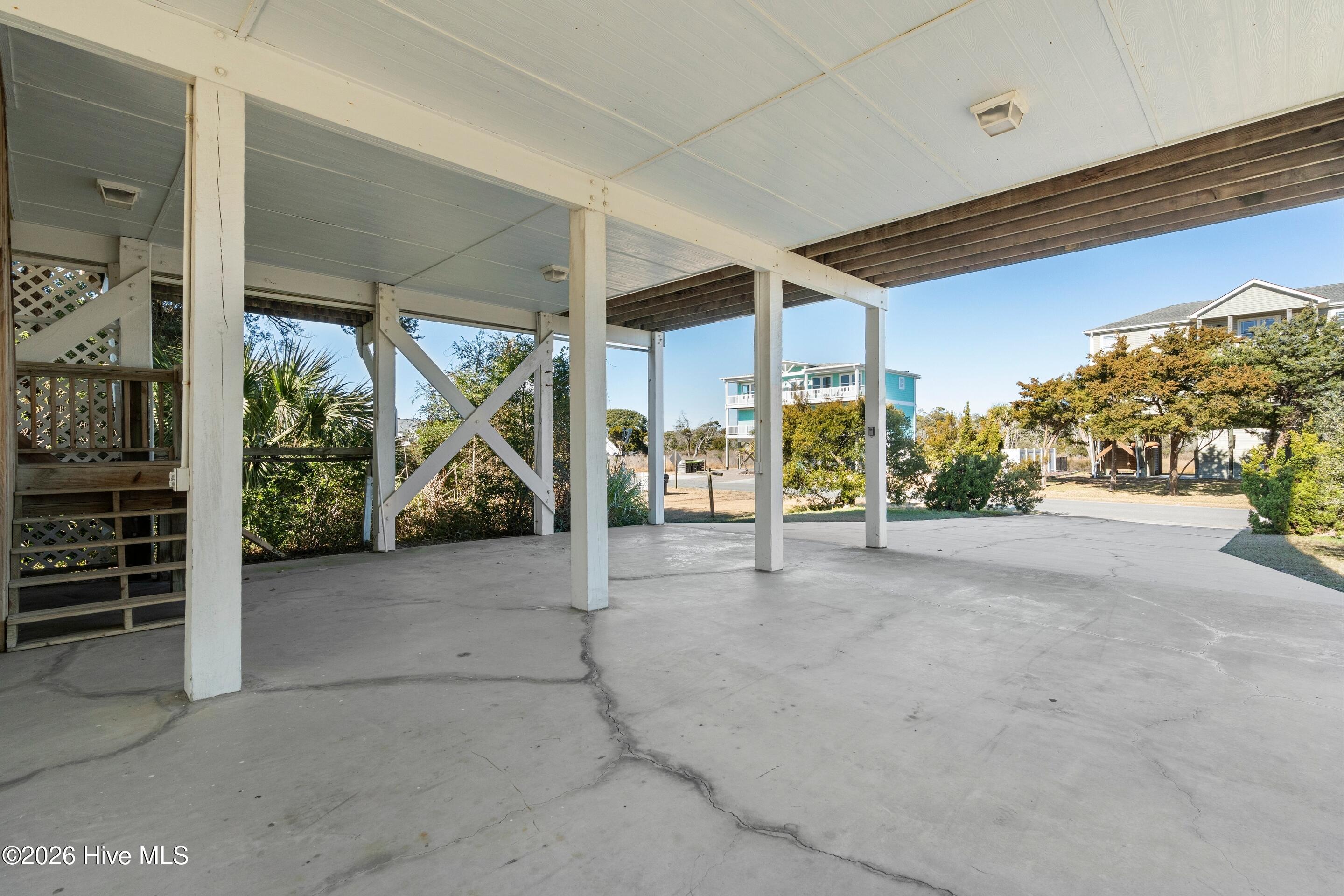 100549309 | Photo 73