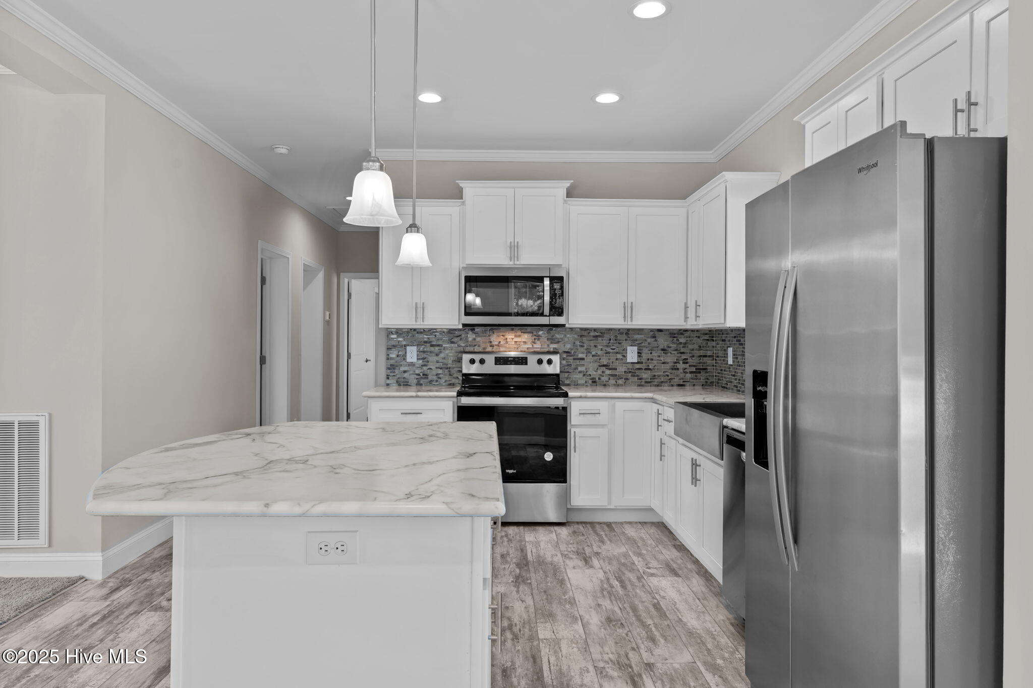 100529726 | Photo 17