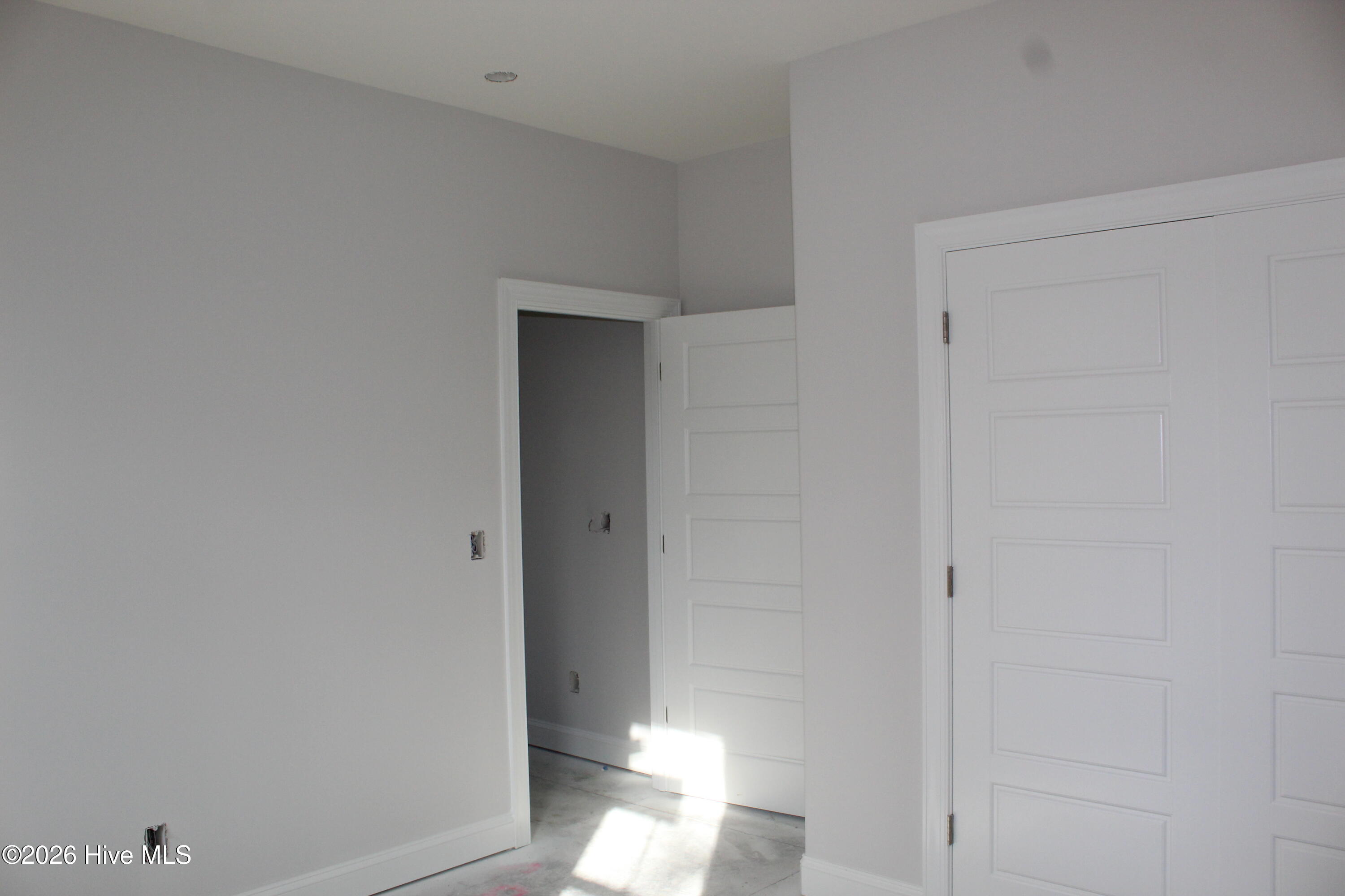 100536128 | Photo 20