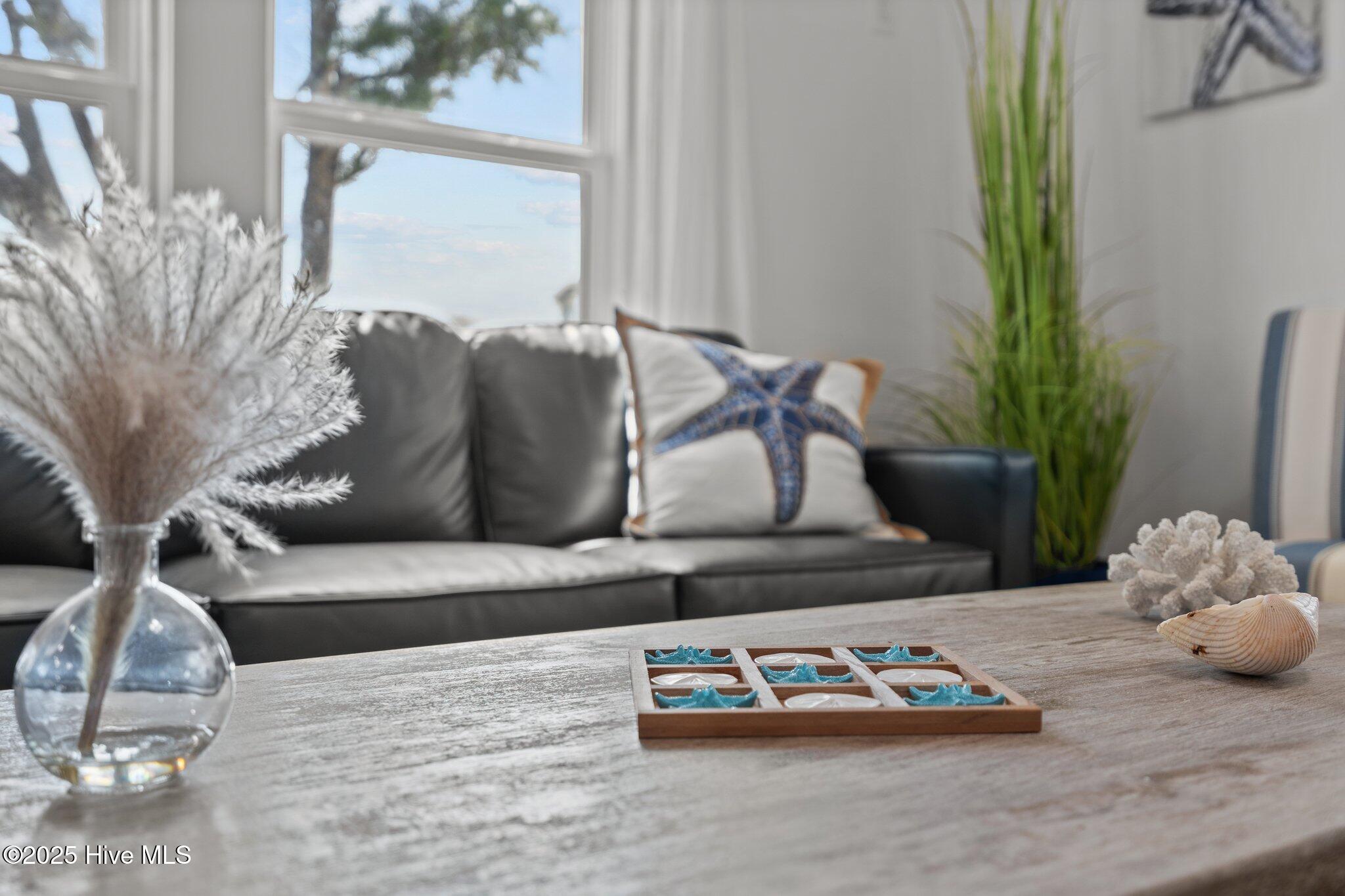 100537194 | Photo 42