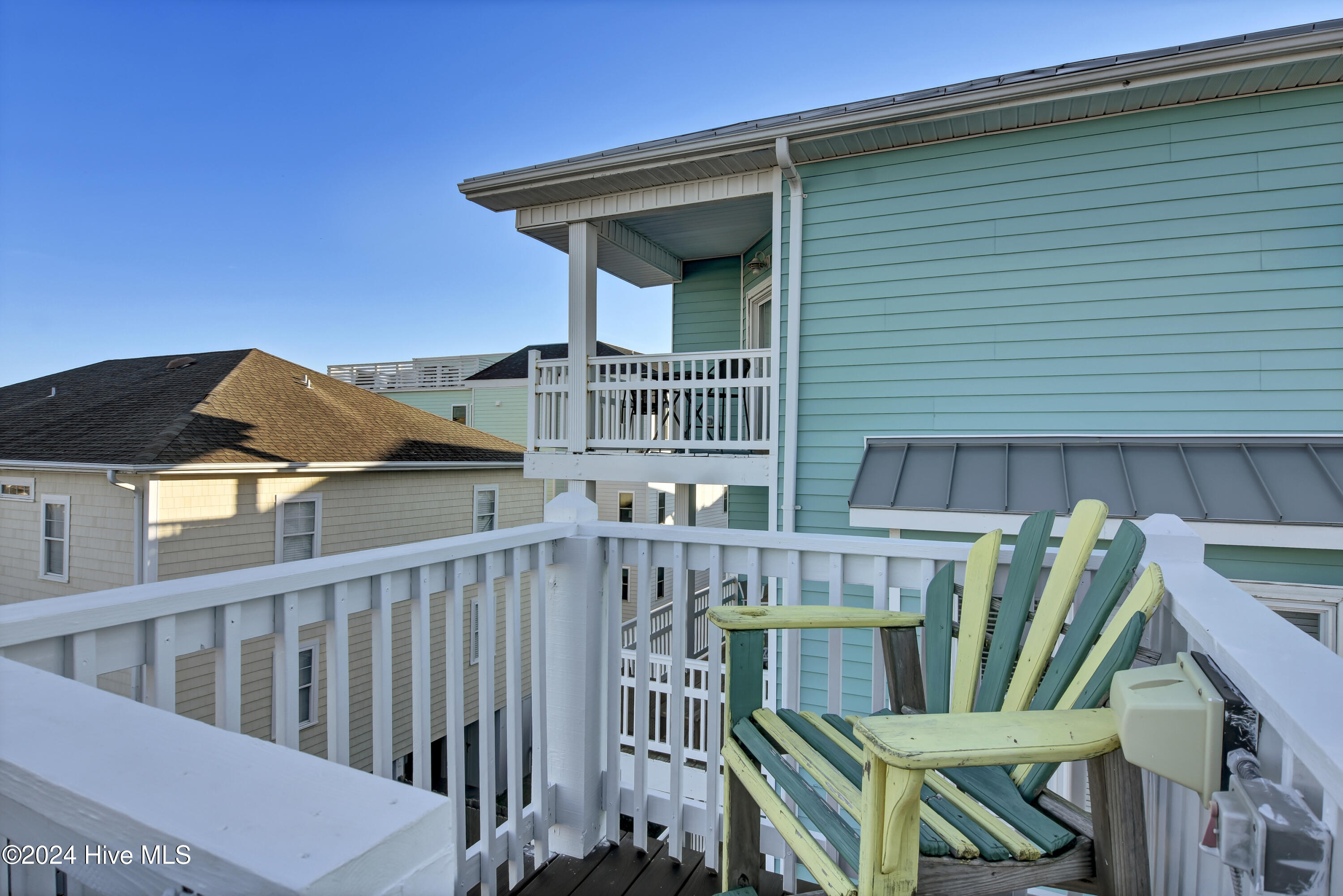 100475790 | Photo 31