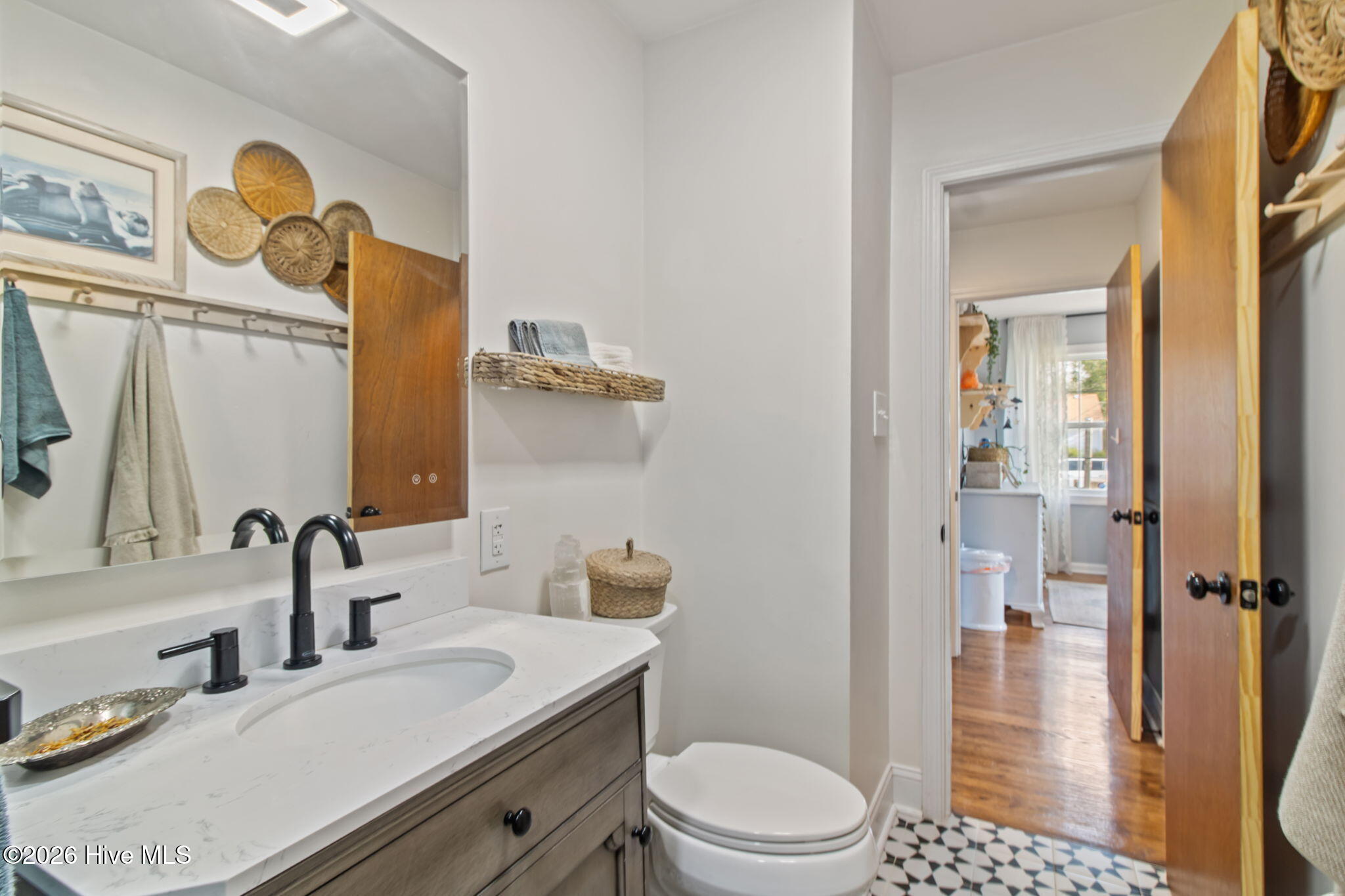 100561394 | Photo 24