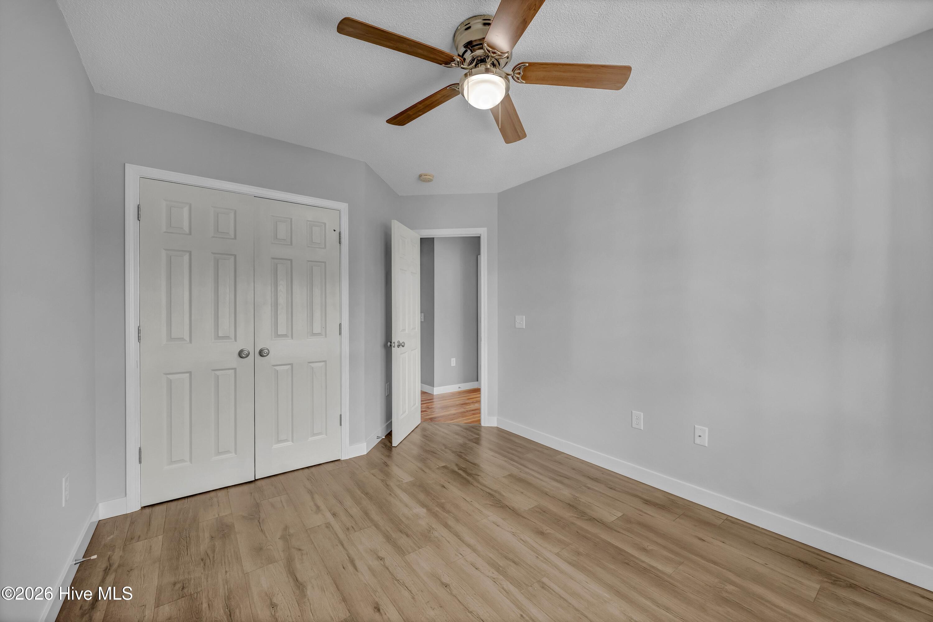 100560995 | Photo 22