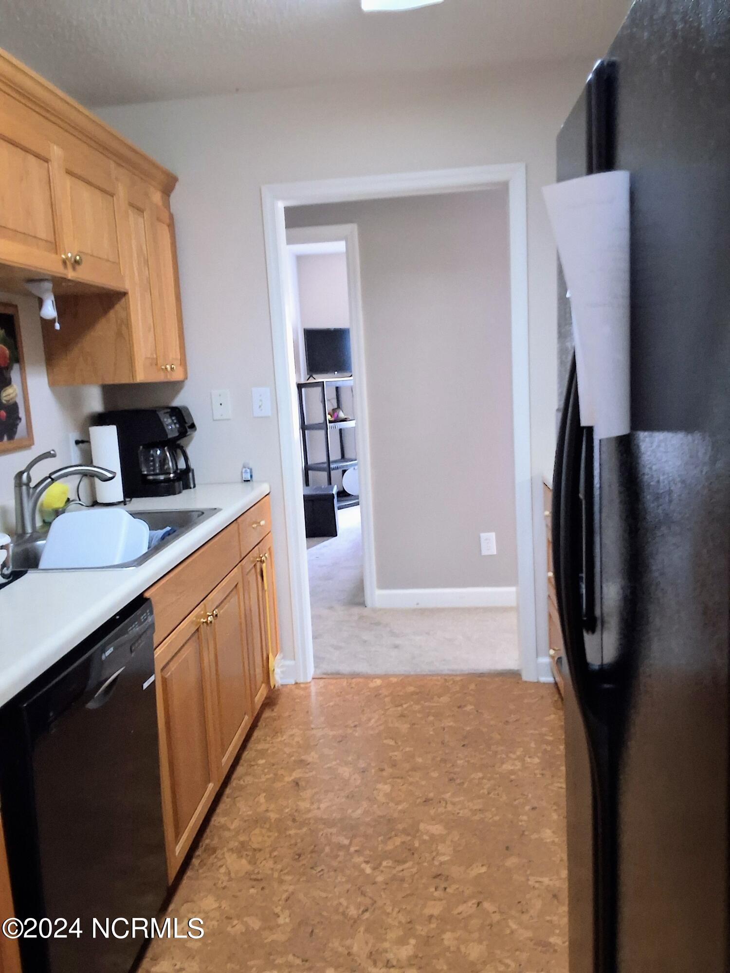 100463336 | Photo 17