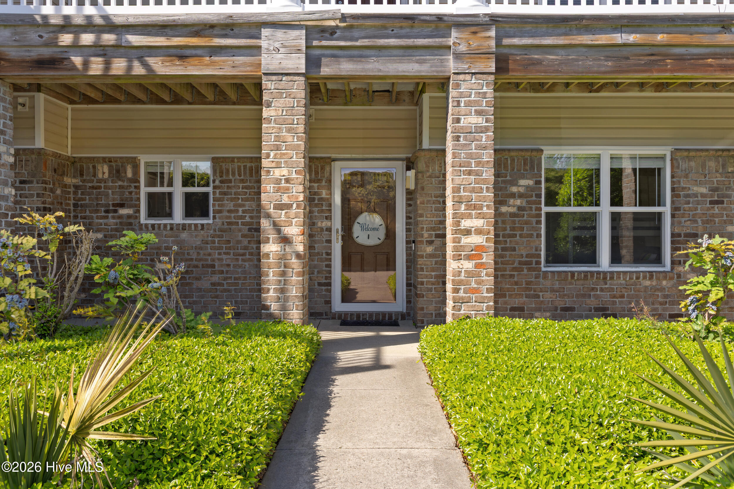 100567739 | Photo 17