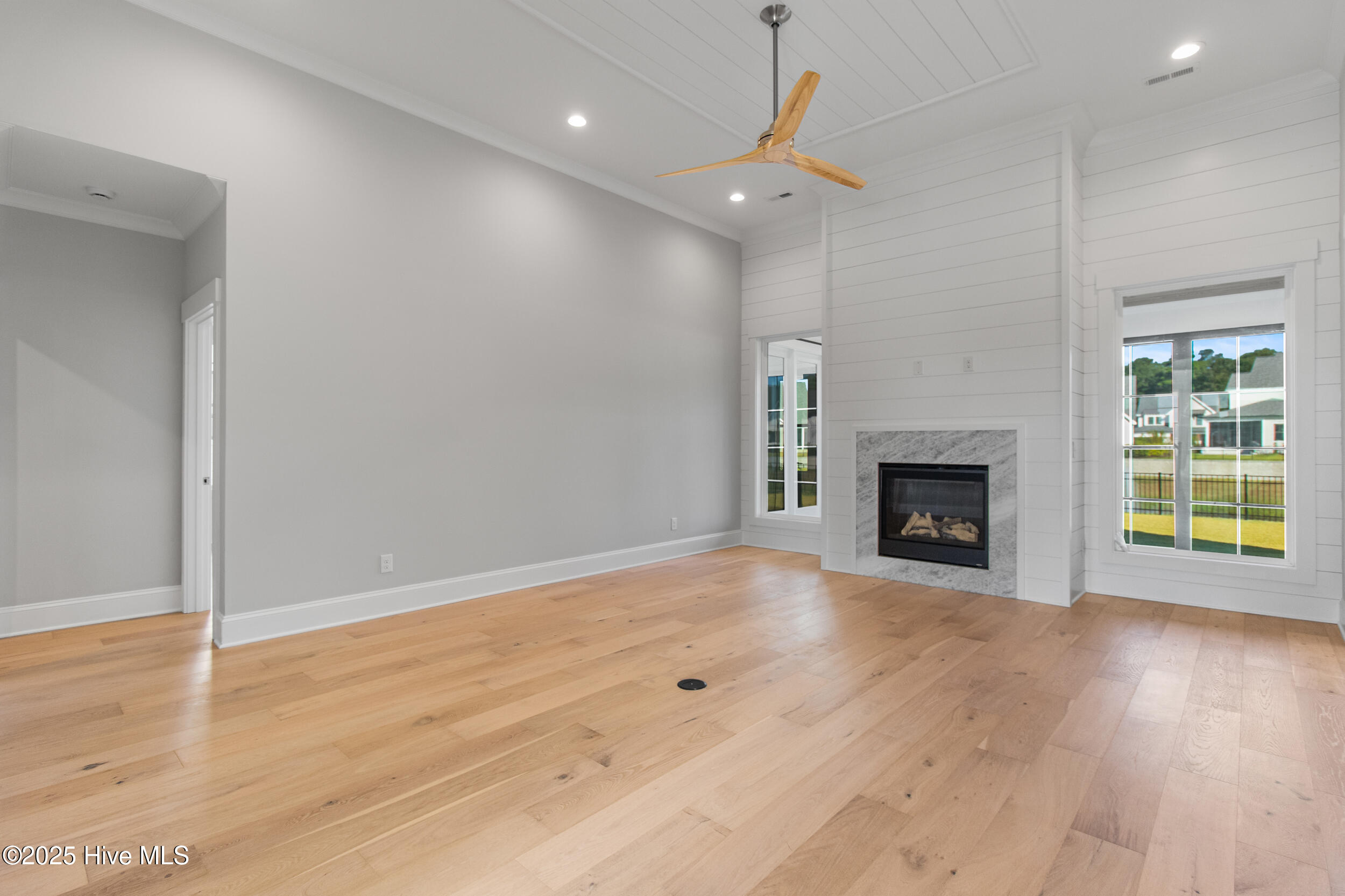 Living room with fireplace