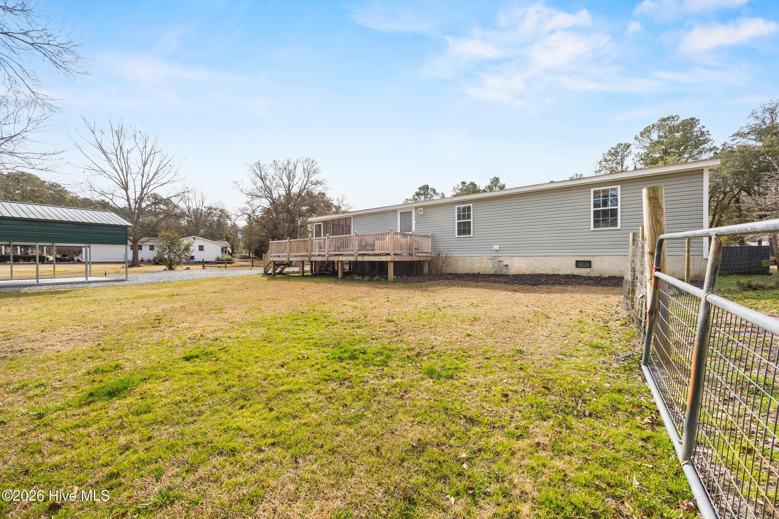 100551414 | Photo 32