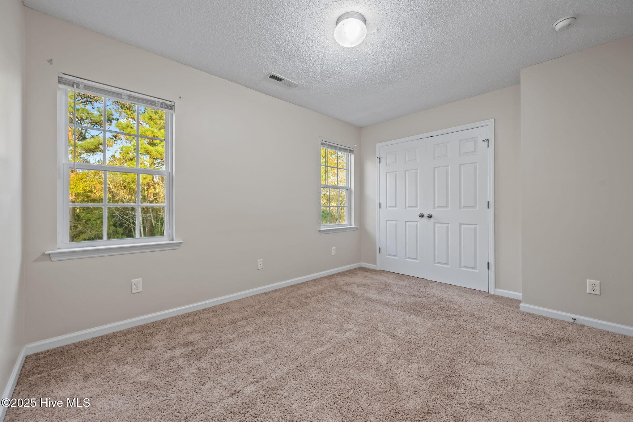 100546249 | Photo 26