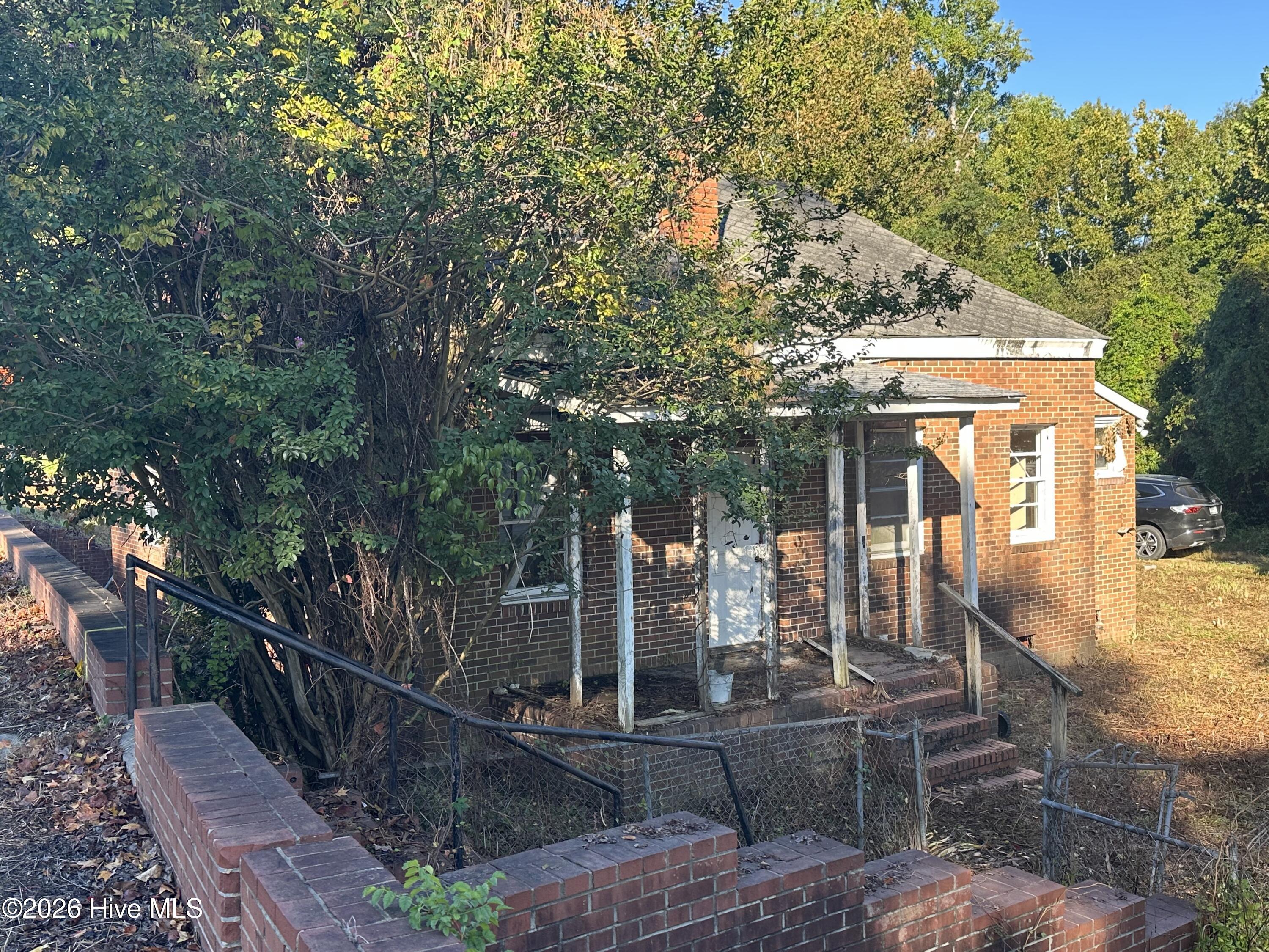 Photo 4 of Single family home for sale at 1000 Augusta Rd, Warrenville, SC 29851 | MLS# 100609780 | Listing updated on 2026-10-12