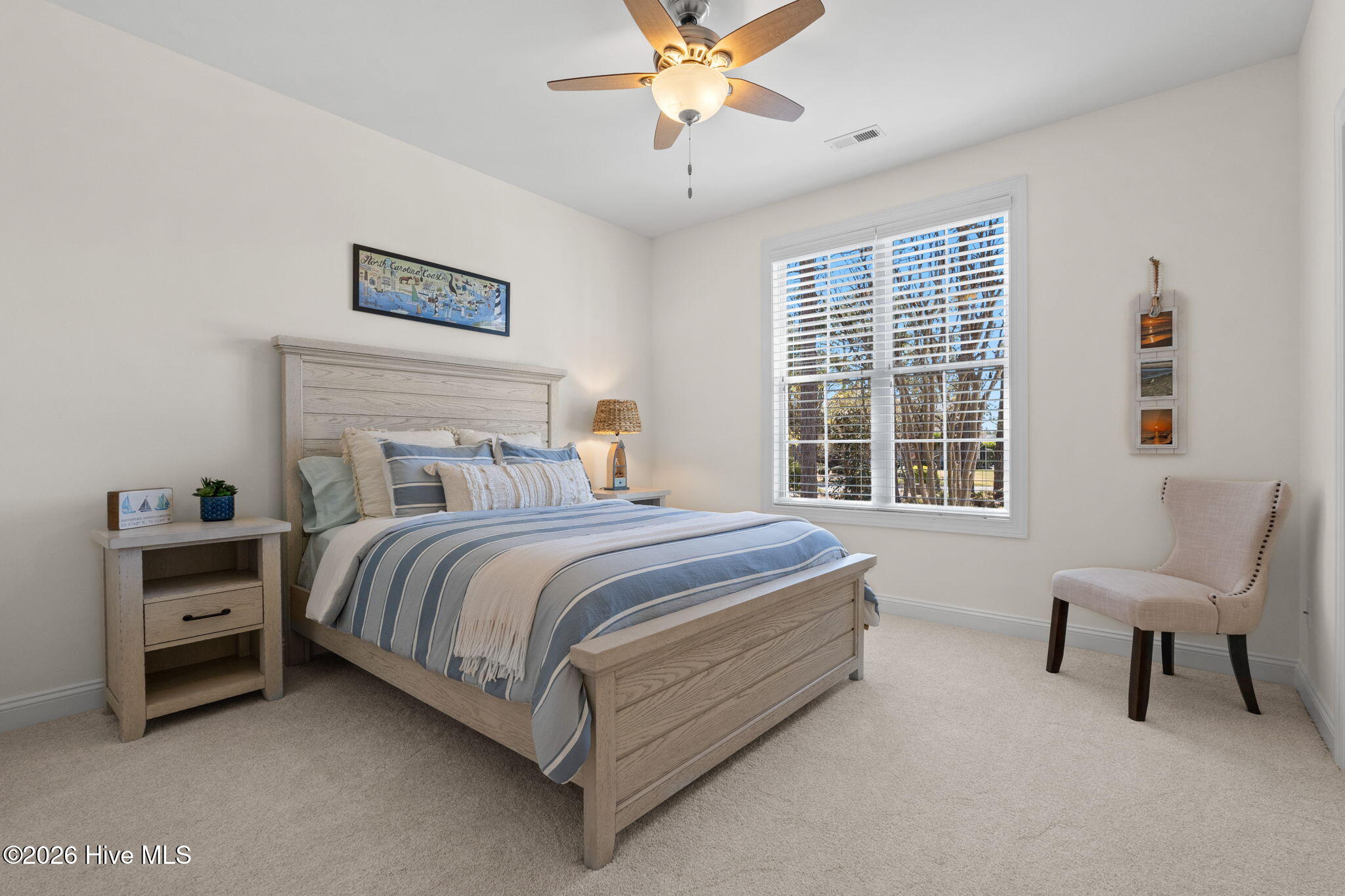 Undisclosed Address, Southport, NC, 28461