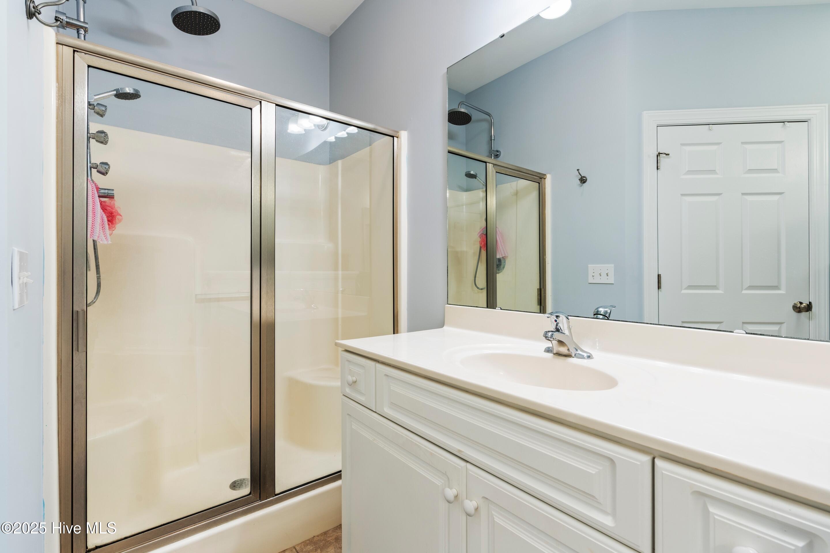 100541104 | Photo 57