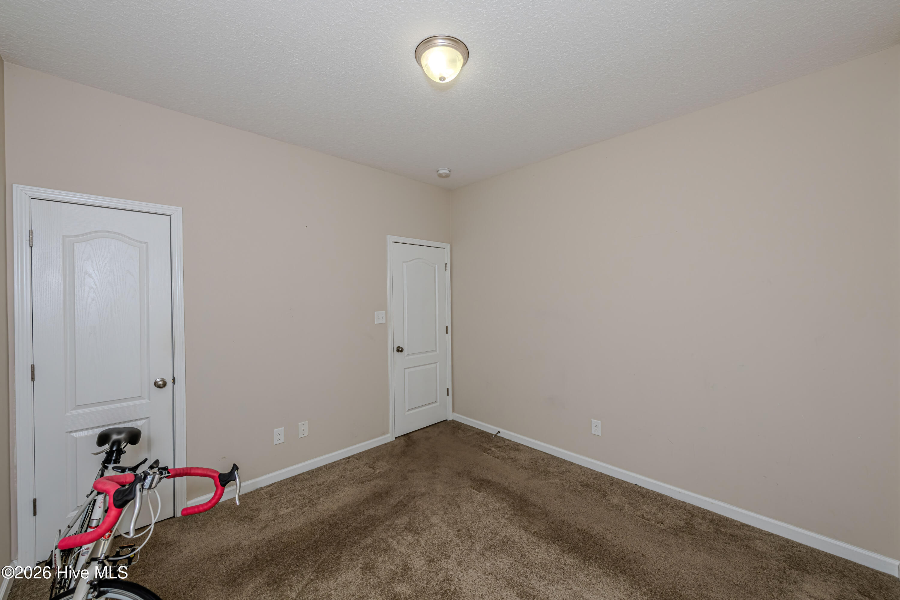 100549847 | Photo 34