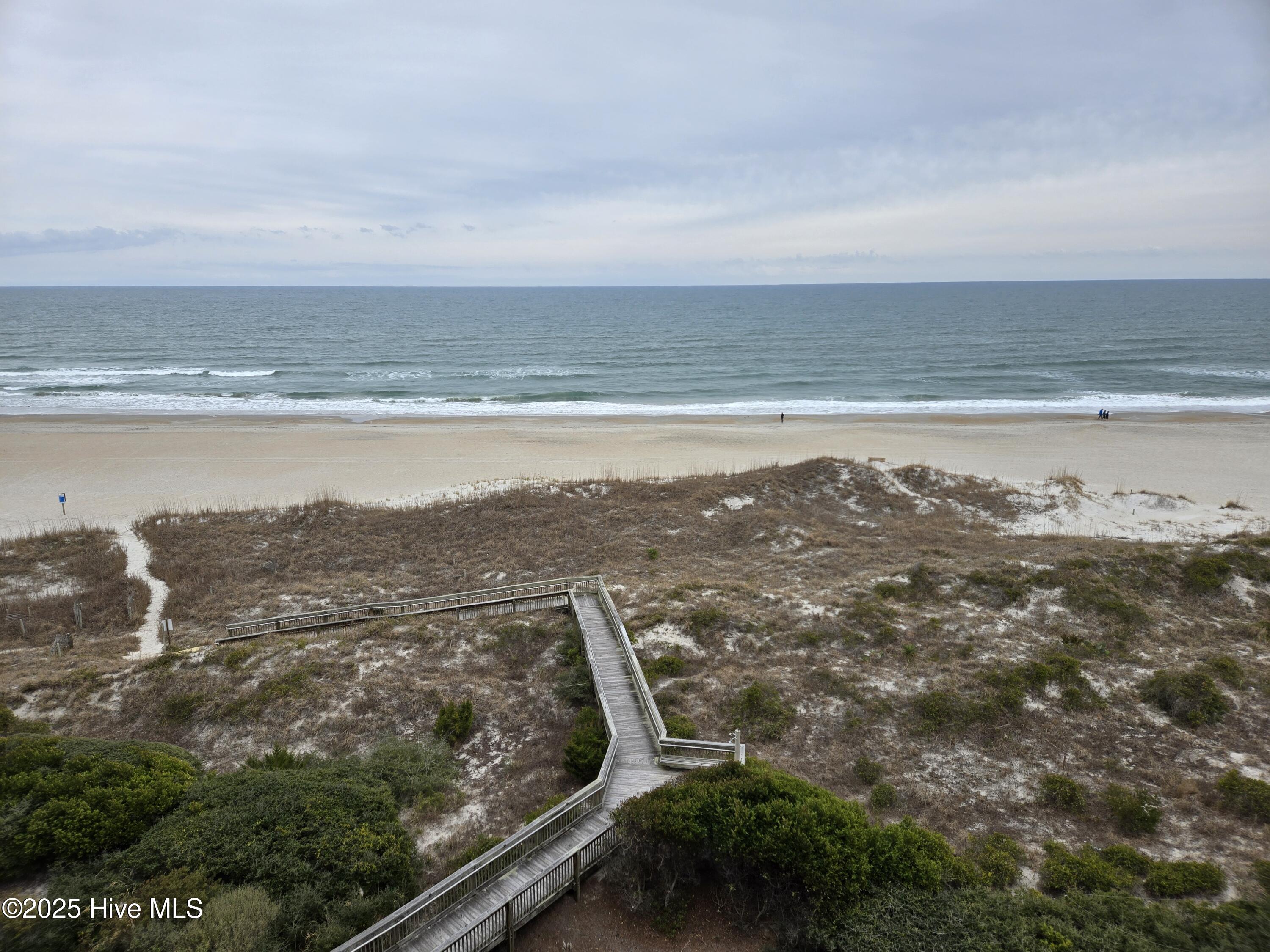 100494459 | Photo 32