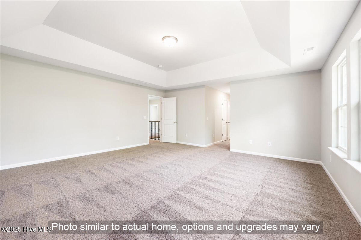 100543365 | Photo 13