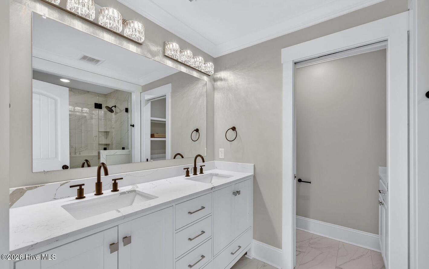 404 S Bodenheimer Street, Burgaw, NC, 28425