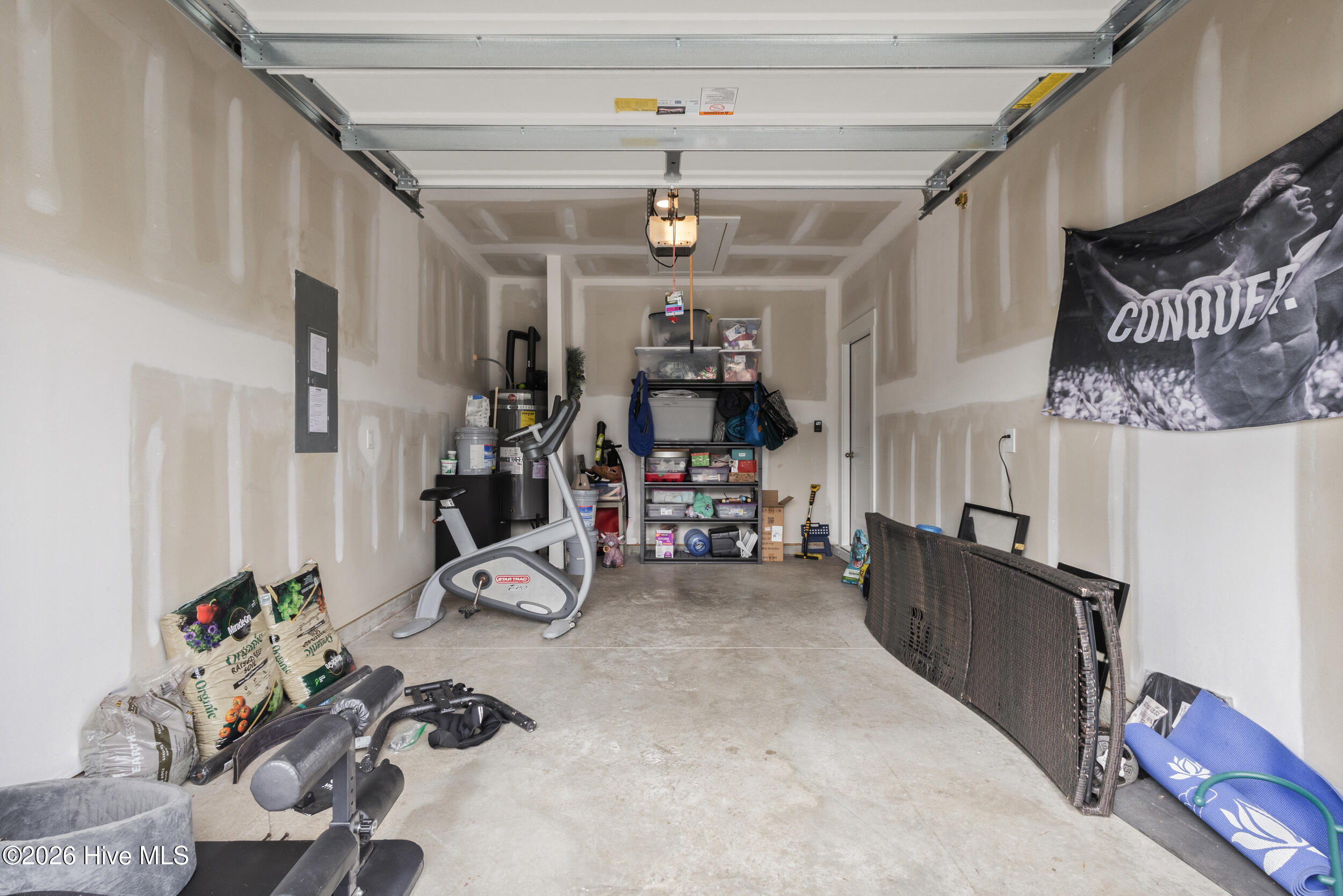 100561359 | Photo 37