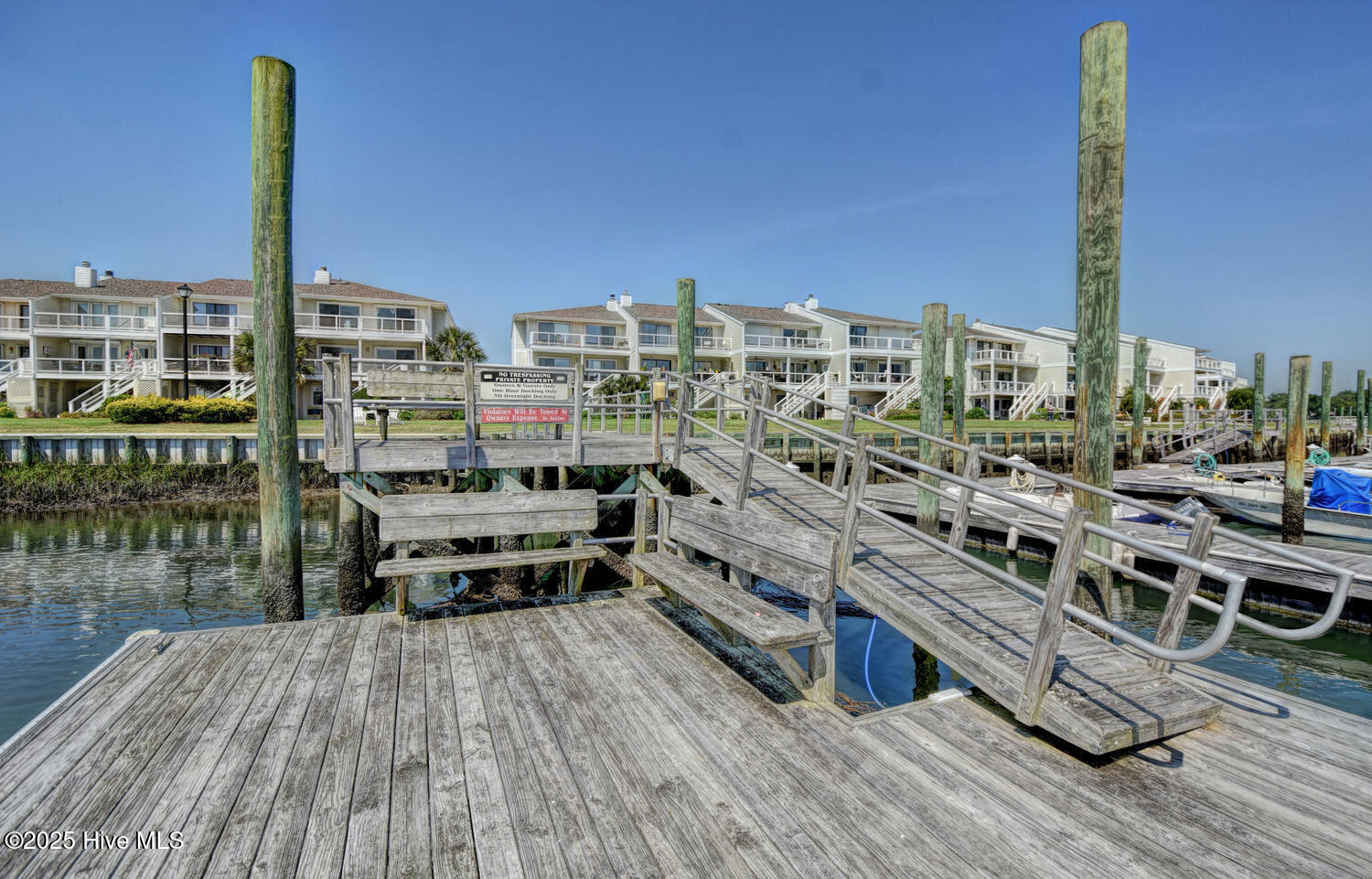 100532571 | Photo 49