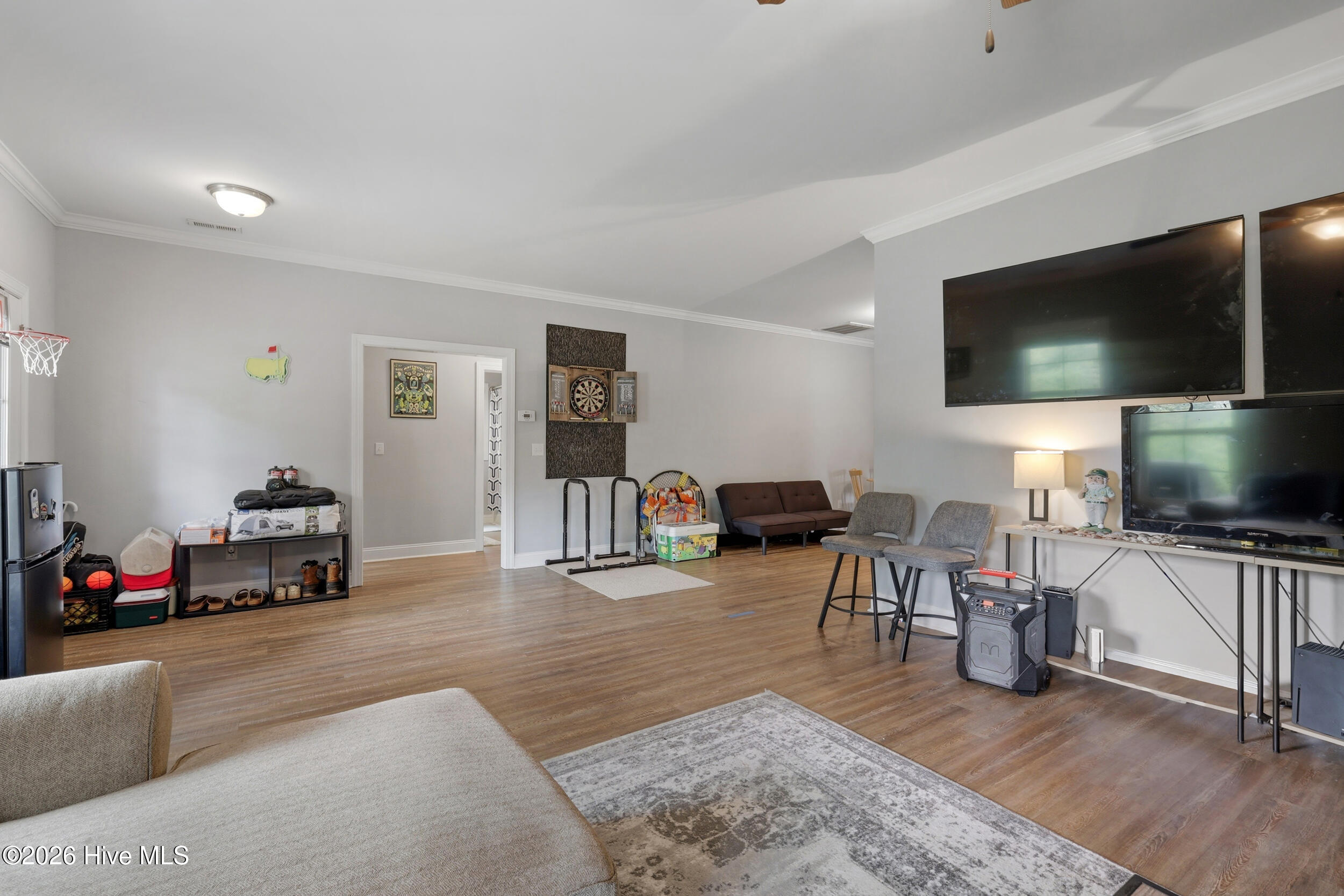 100566904 | Photo 16