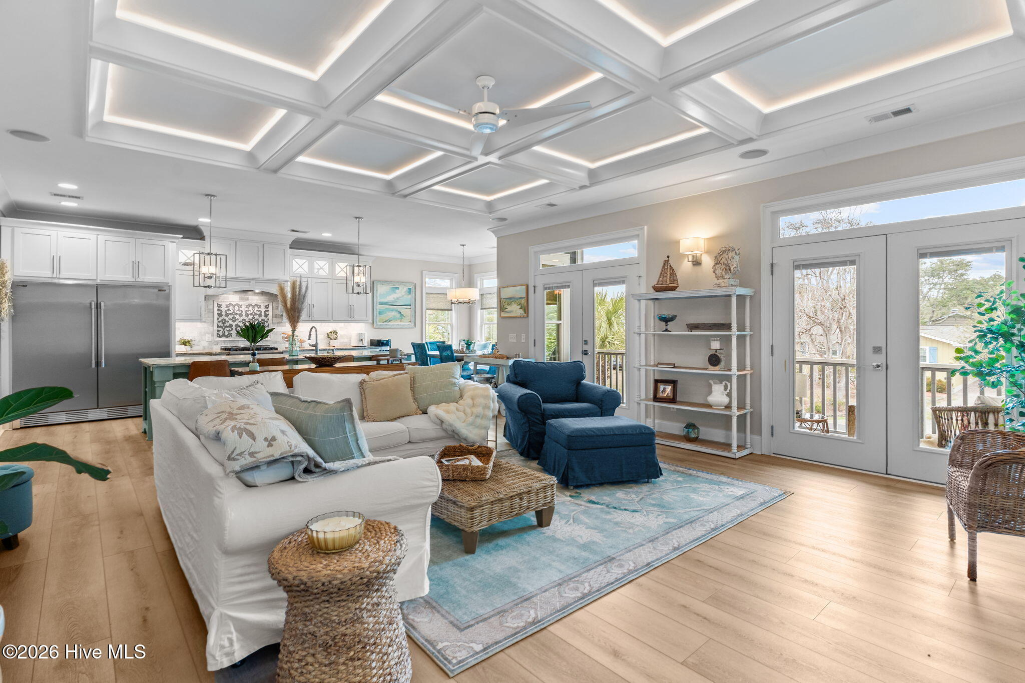 100557179 | Photo 10