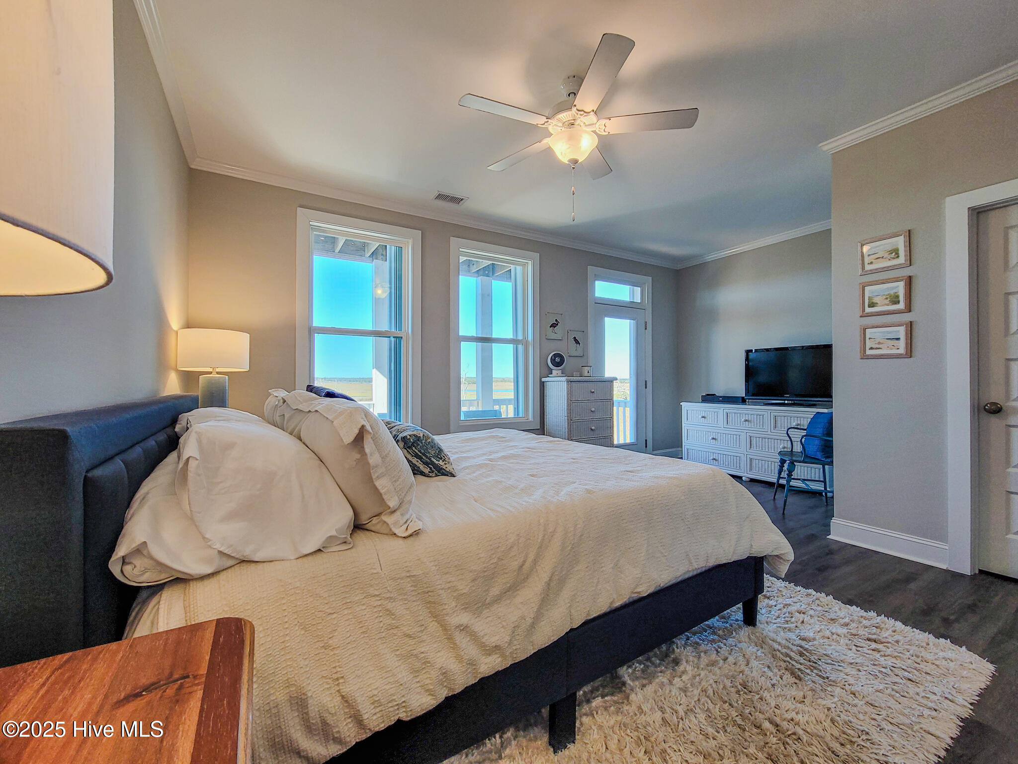 100540688 | Photo 15