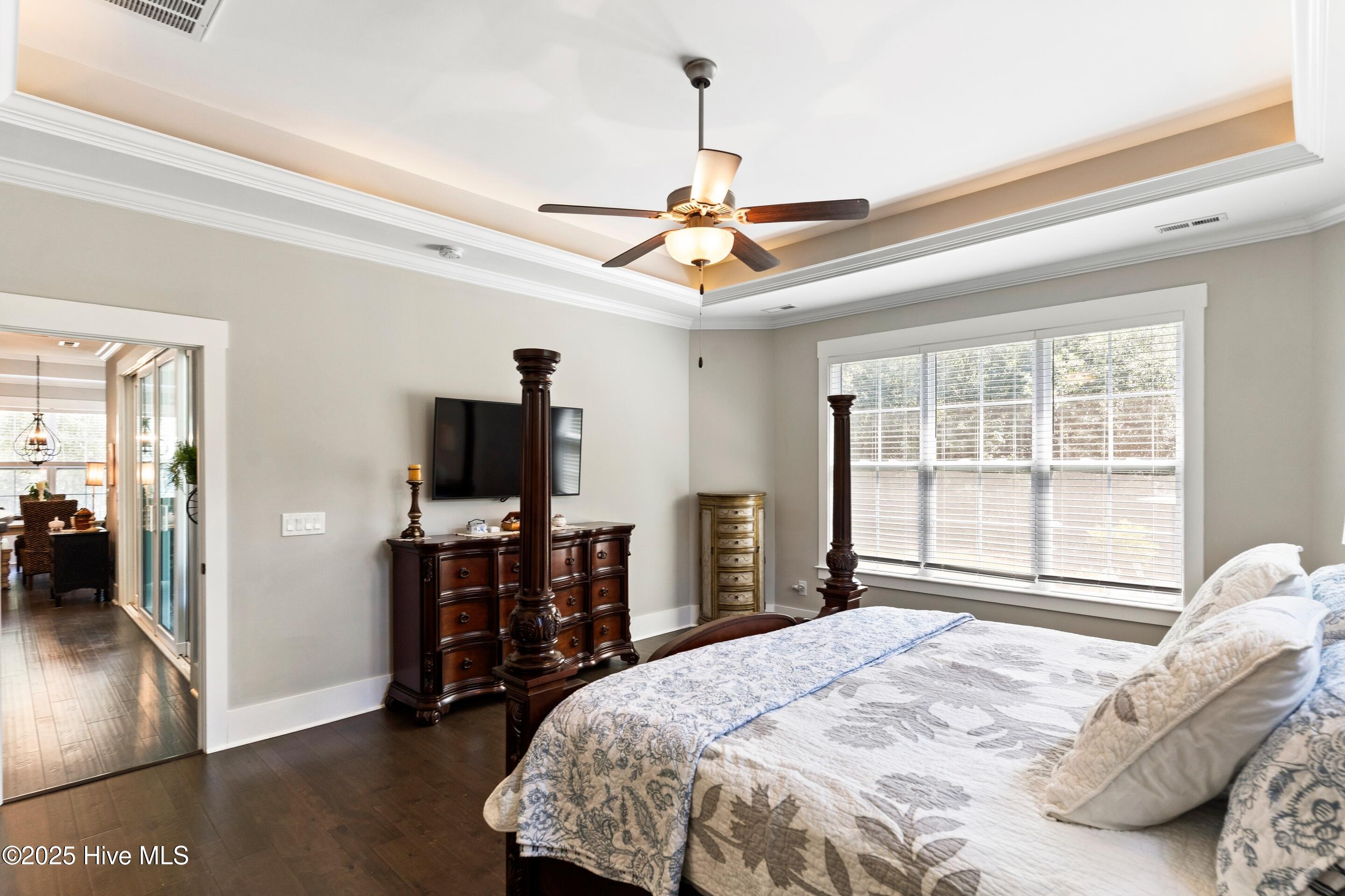 100527117 | Photo 21